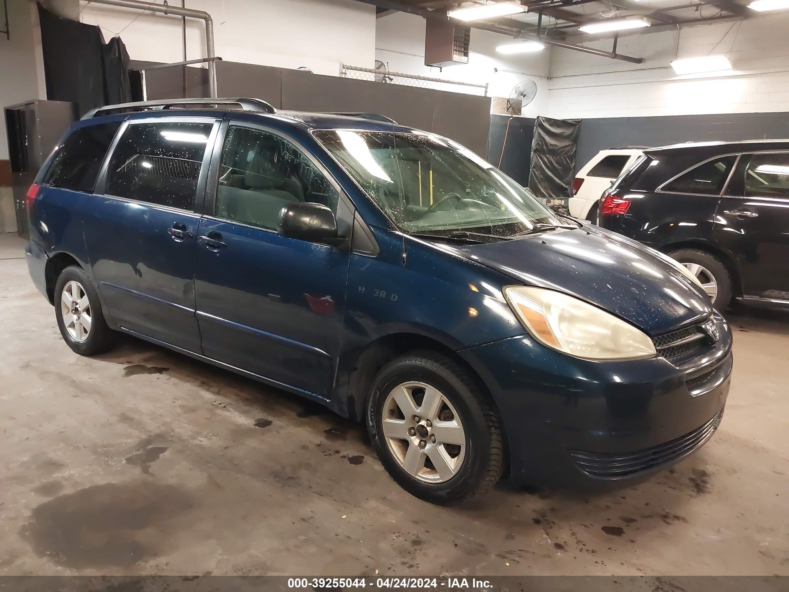 TOYOTA SIENNA 2004 5tdza23c44s208052