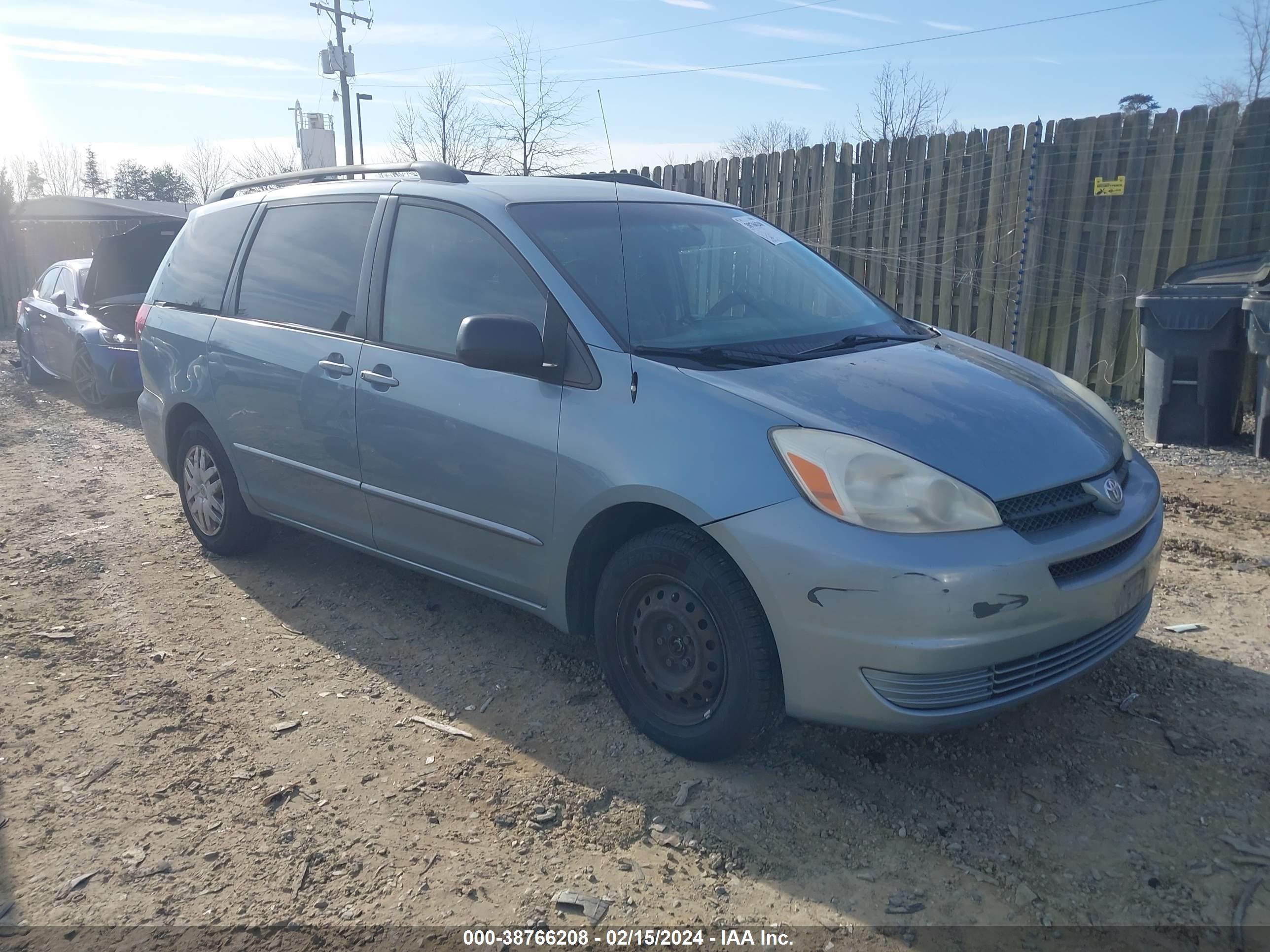 TOYOTA SIENNA 2005 5tdza23c45s338012