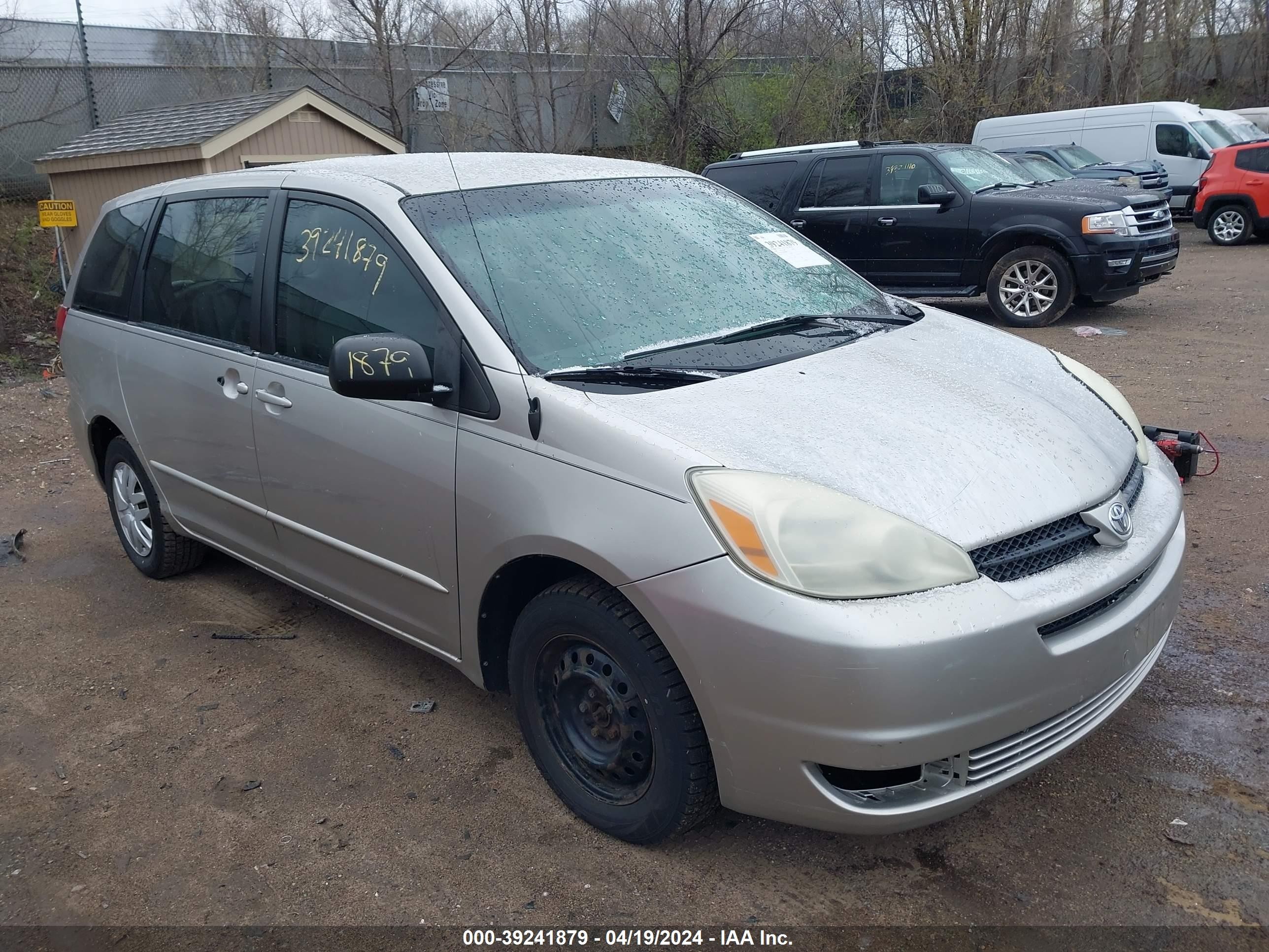 TOYOTA SIENNA 2004 5tdza23c54s000598