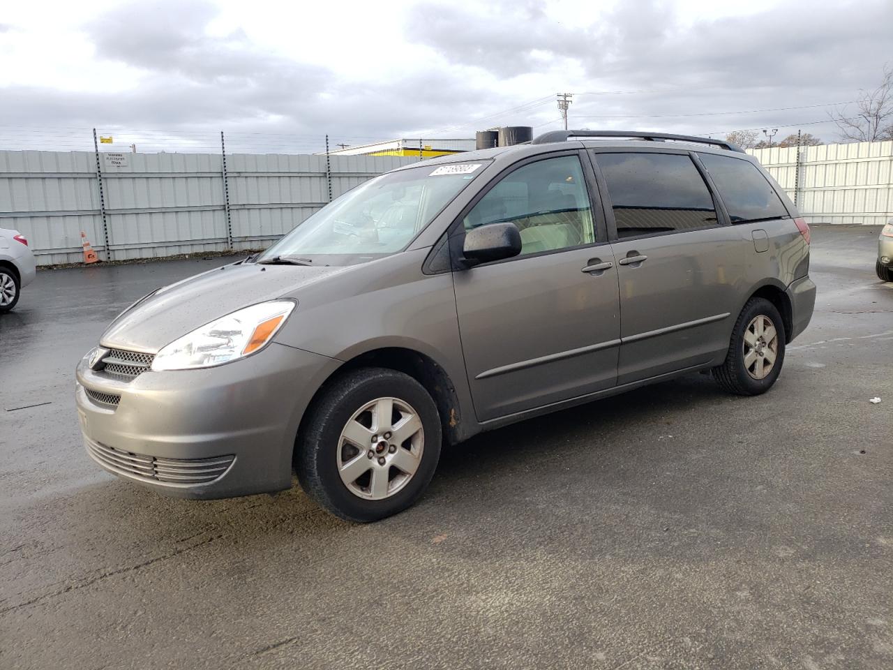 TOYOTA SIENNA 2004 5tdza23c54s125925