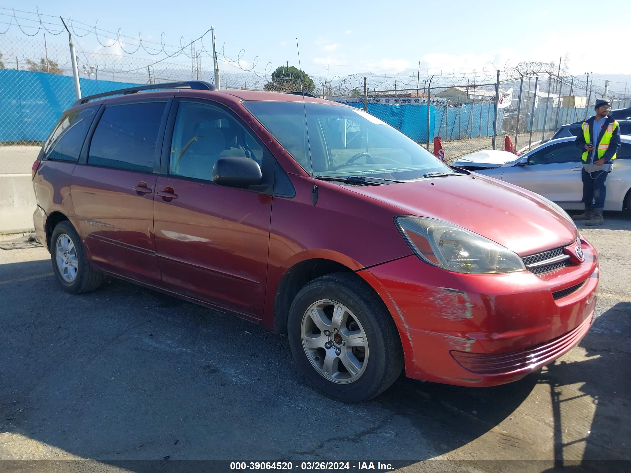 TOYOTA SIENNA 2004 5tdza23c54s140344