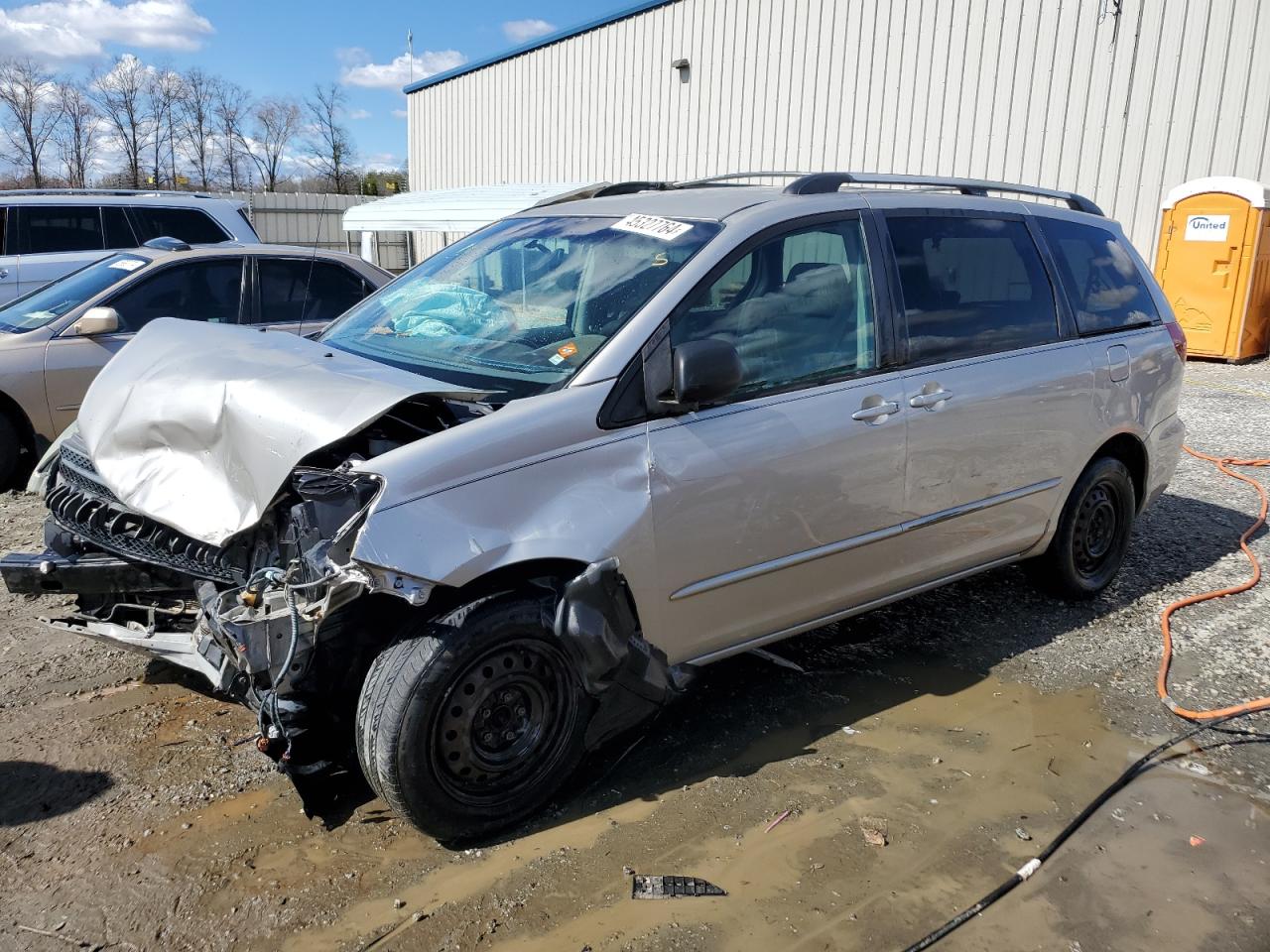 TOYOTA SIENNA 2004 5tdza23c54s177958