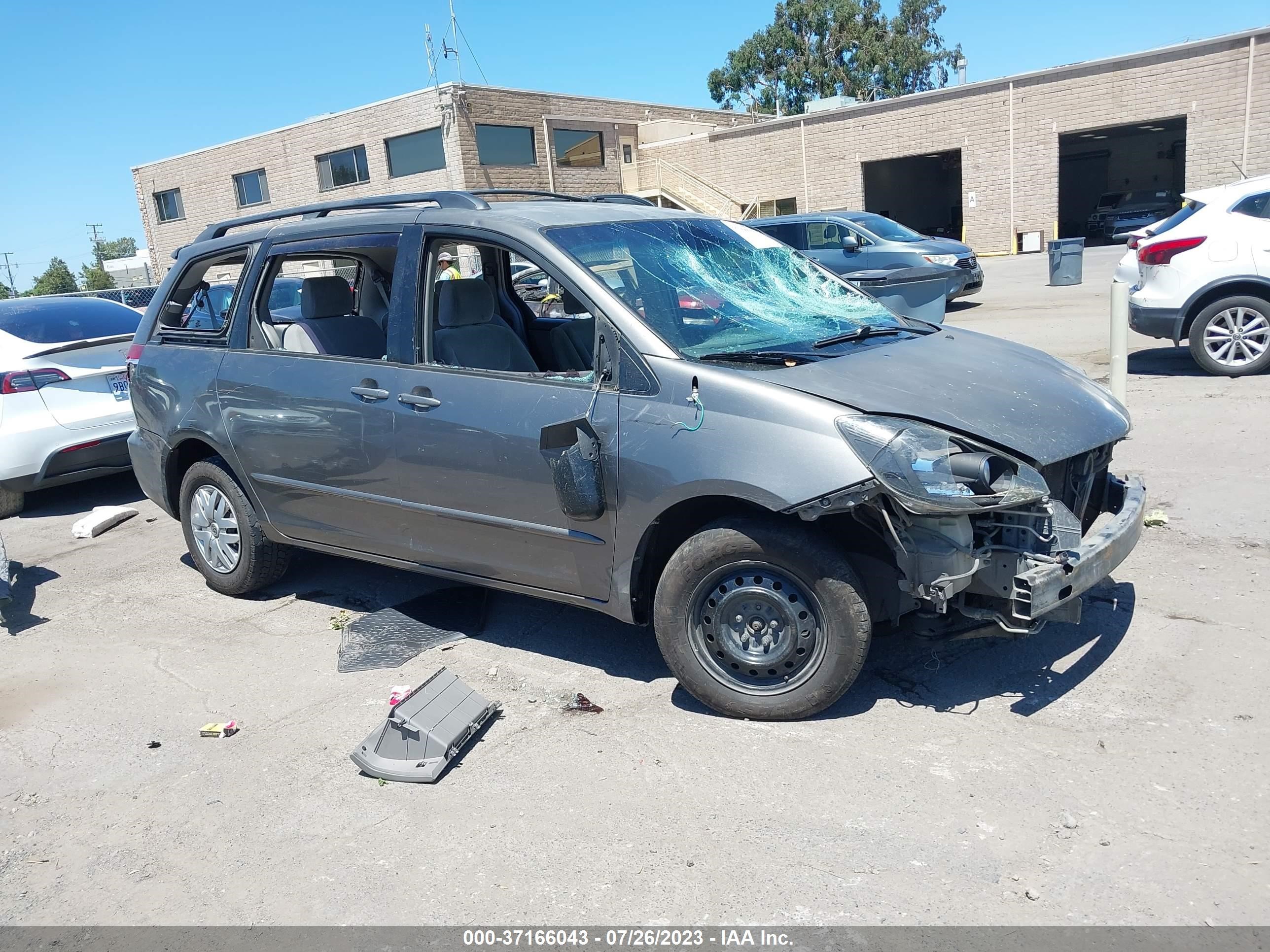 TOYOTA SIENNA 2005 5tdza23c55s321736