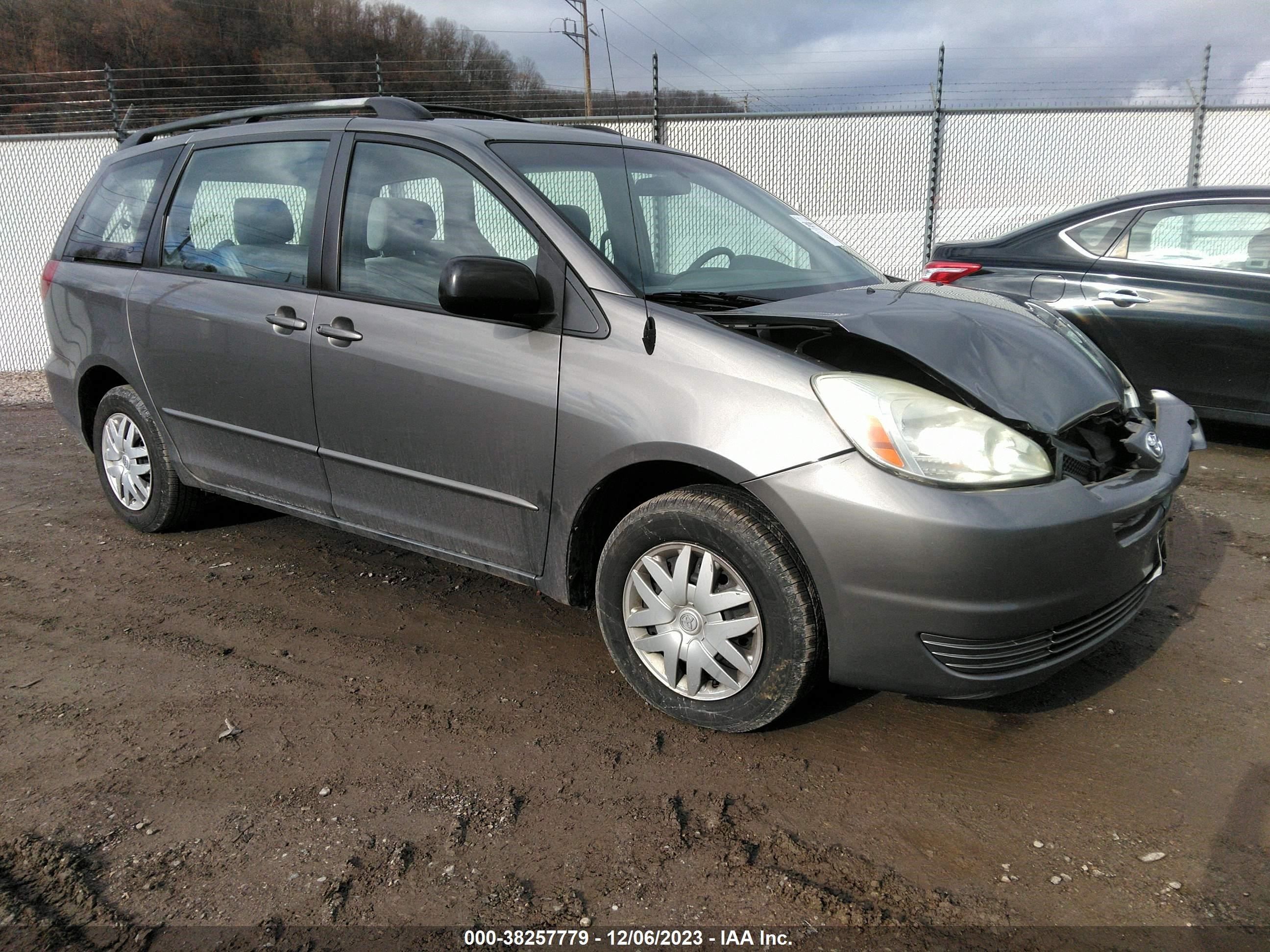 TOYOTA SIENNA 2005 5tdza23c55s385260