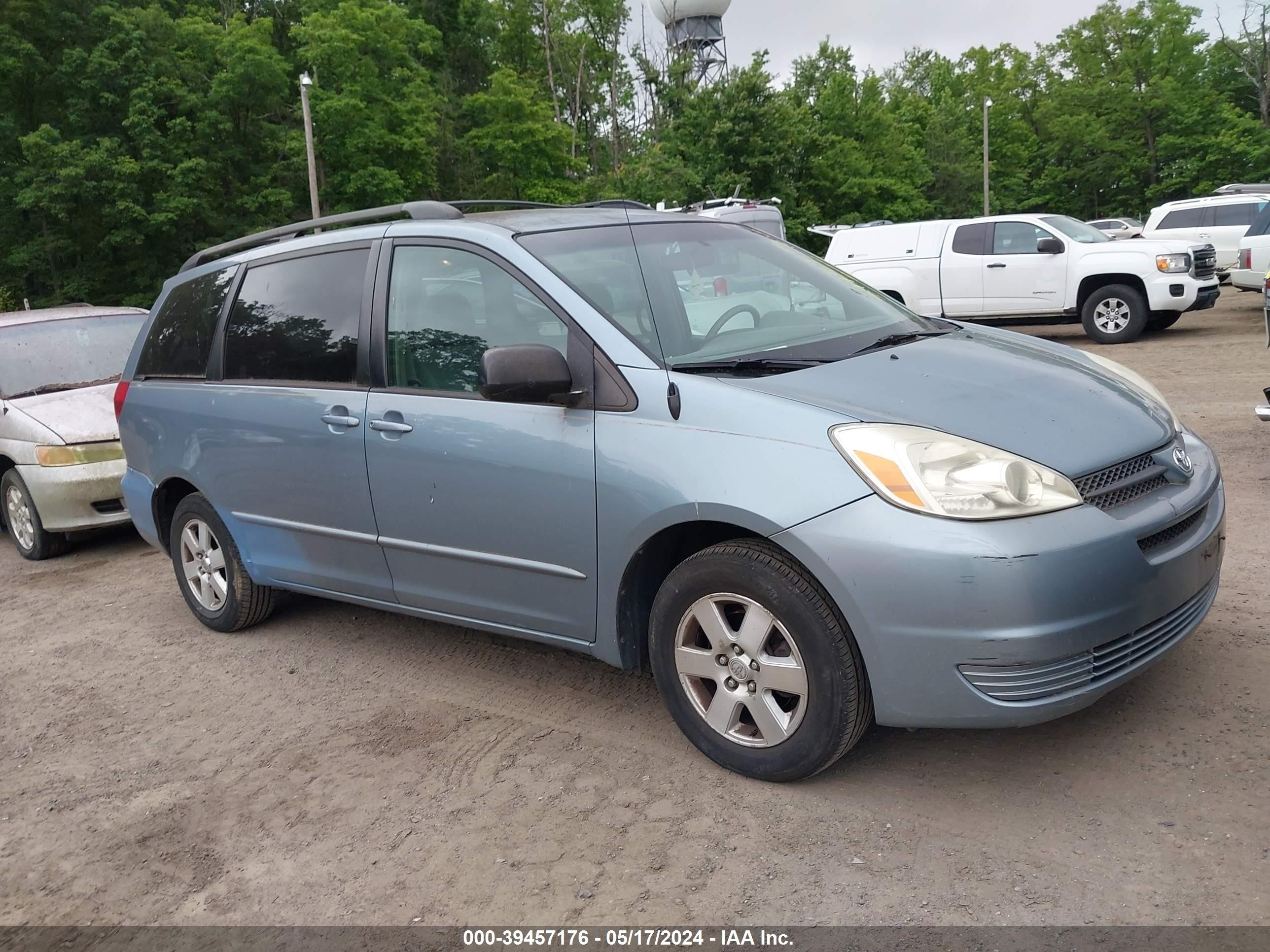 TOYOTA SIENNA 2005 5tdza23c75s270899