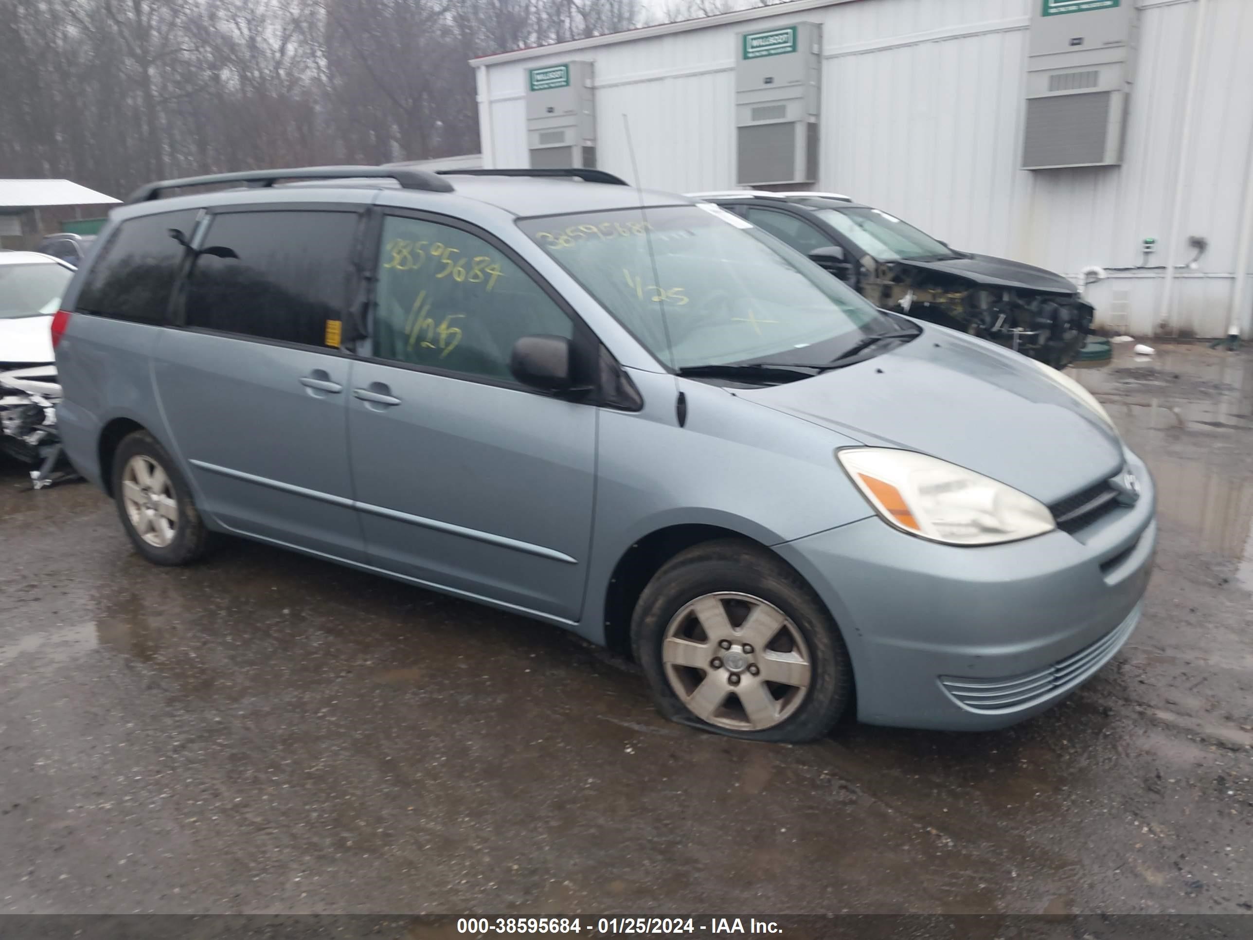 TOYOTA SIENNA 2004 5tdza23c84s055840