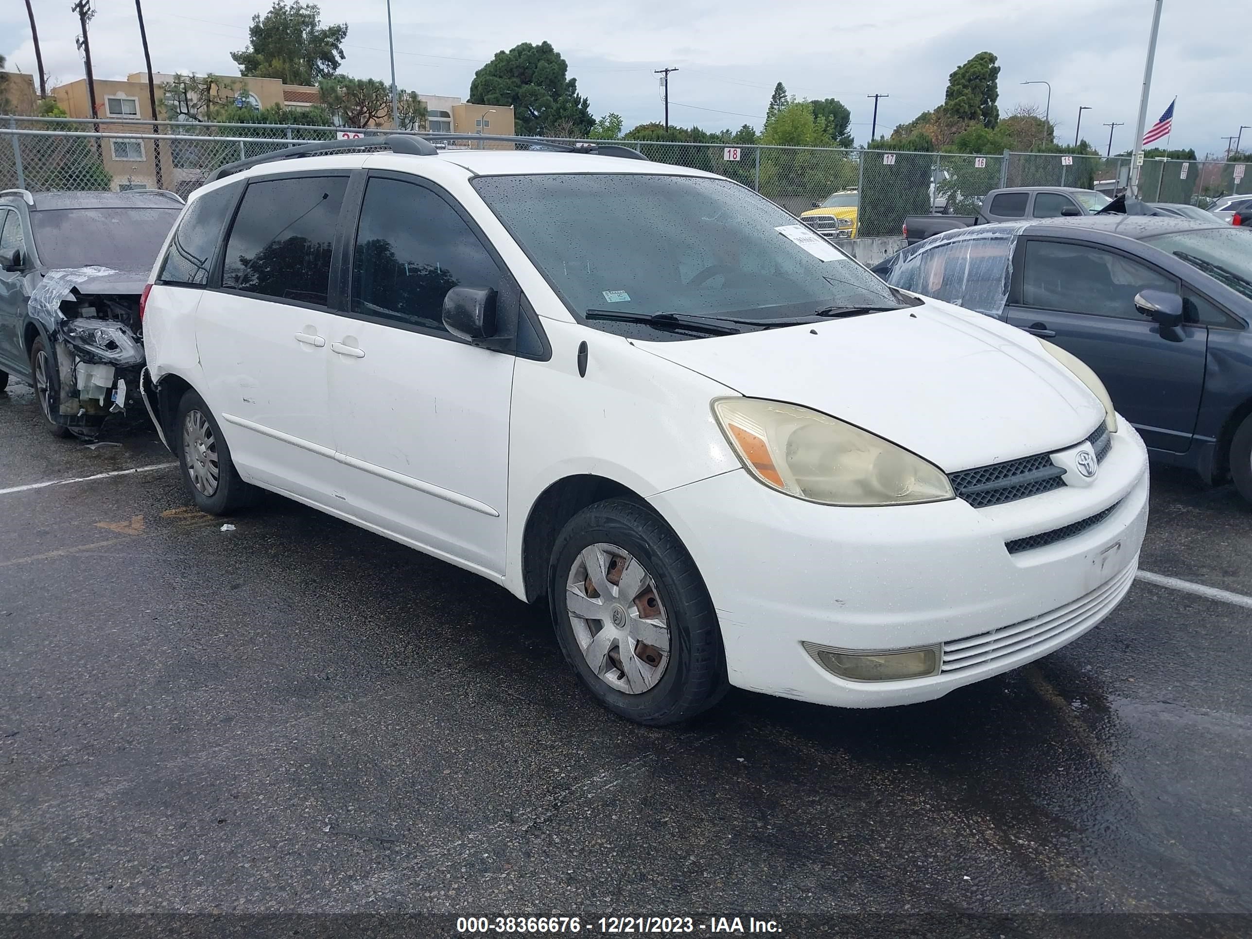 TOYOTA SIENNA 2004 5tdza23c84s119763