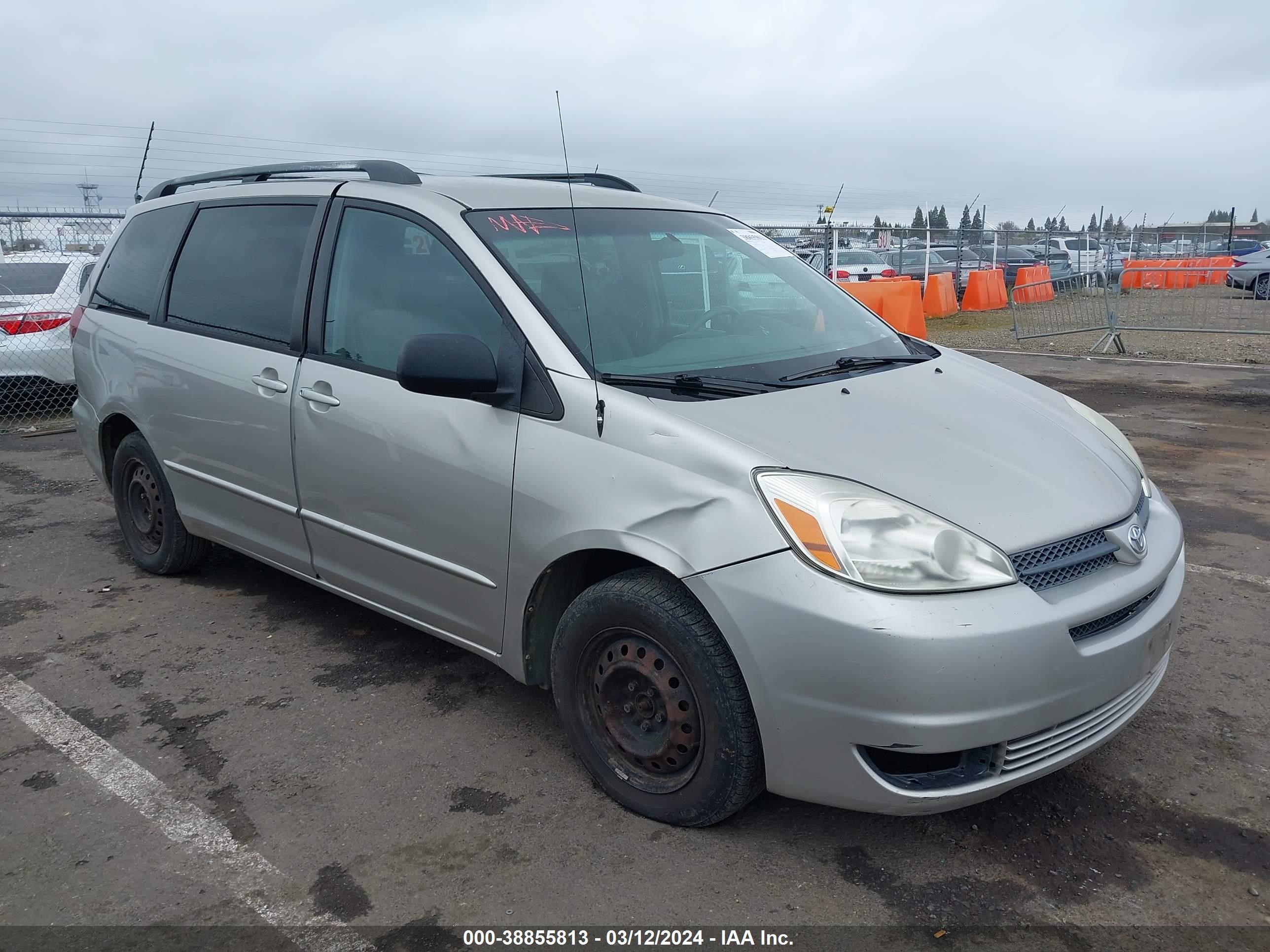 TOYOTA SIENNA 2004 5tdza23c84s206076