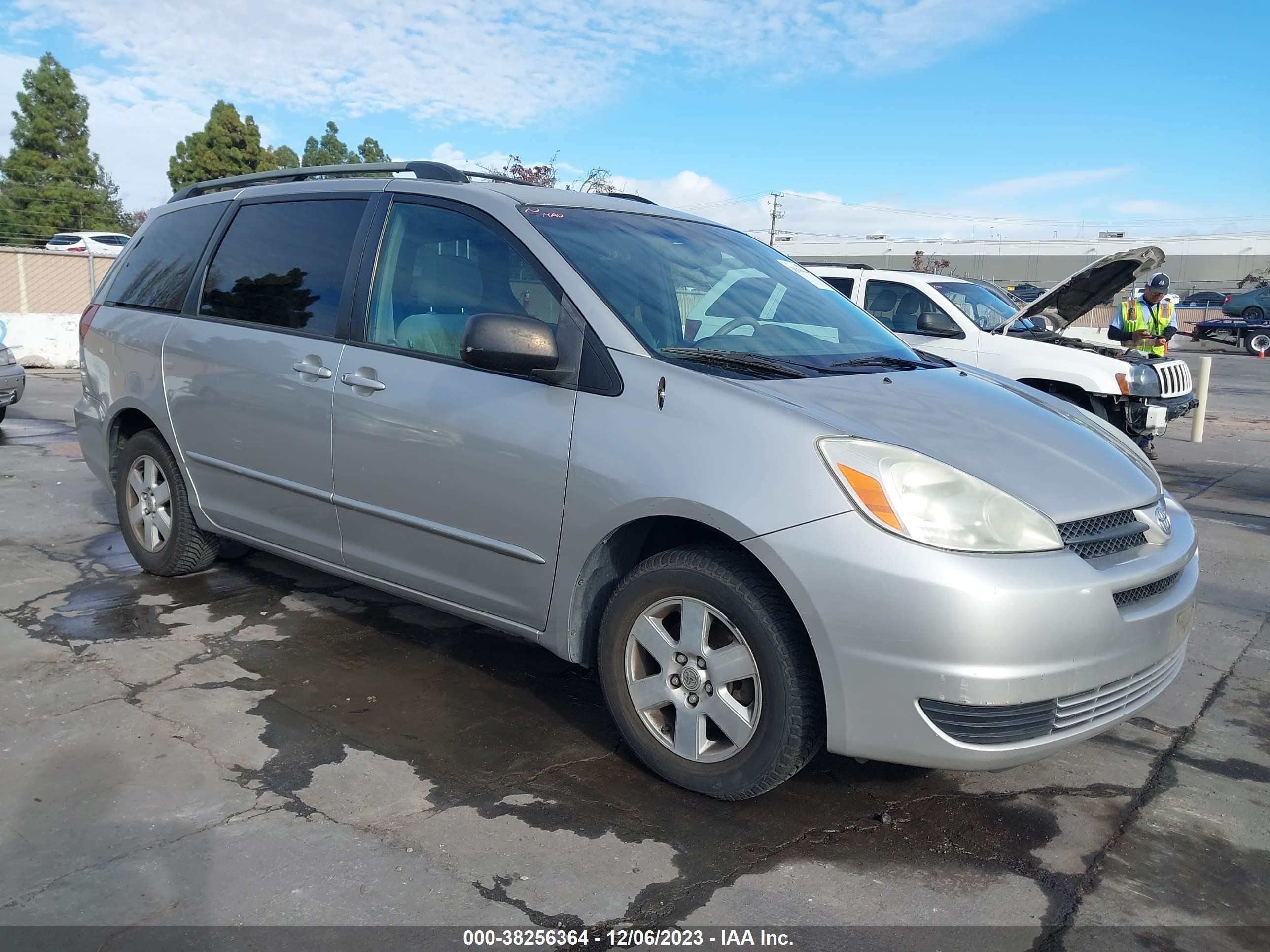 TOYOTA SIENNA 2005 5tdza23c85s331189