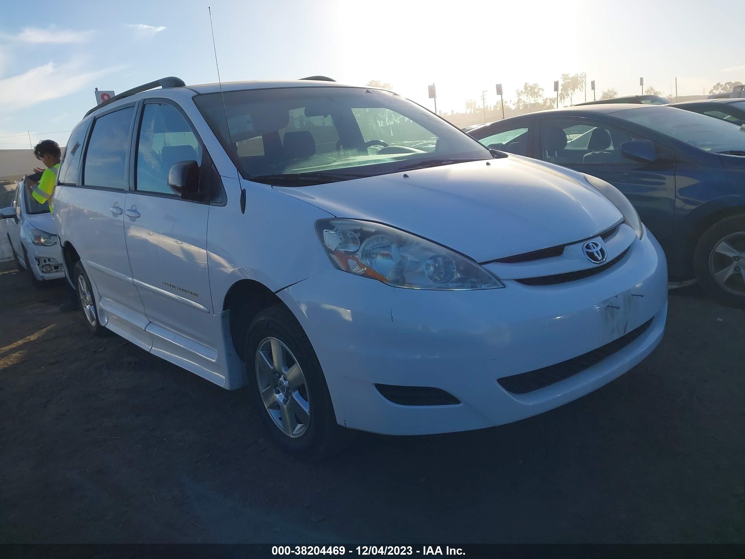 TOYOTA SIENNA 2006 5tdza23c86s540482