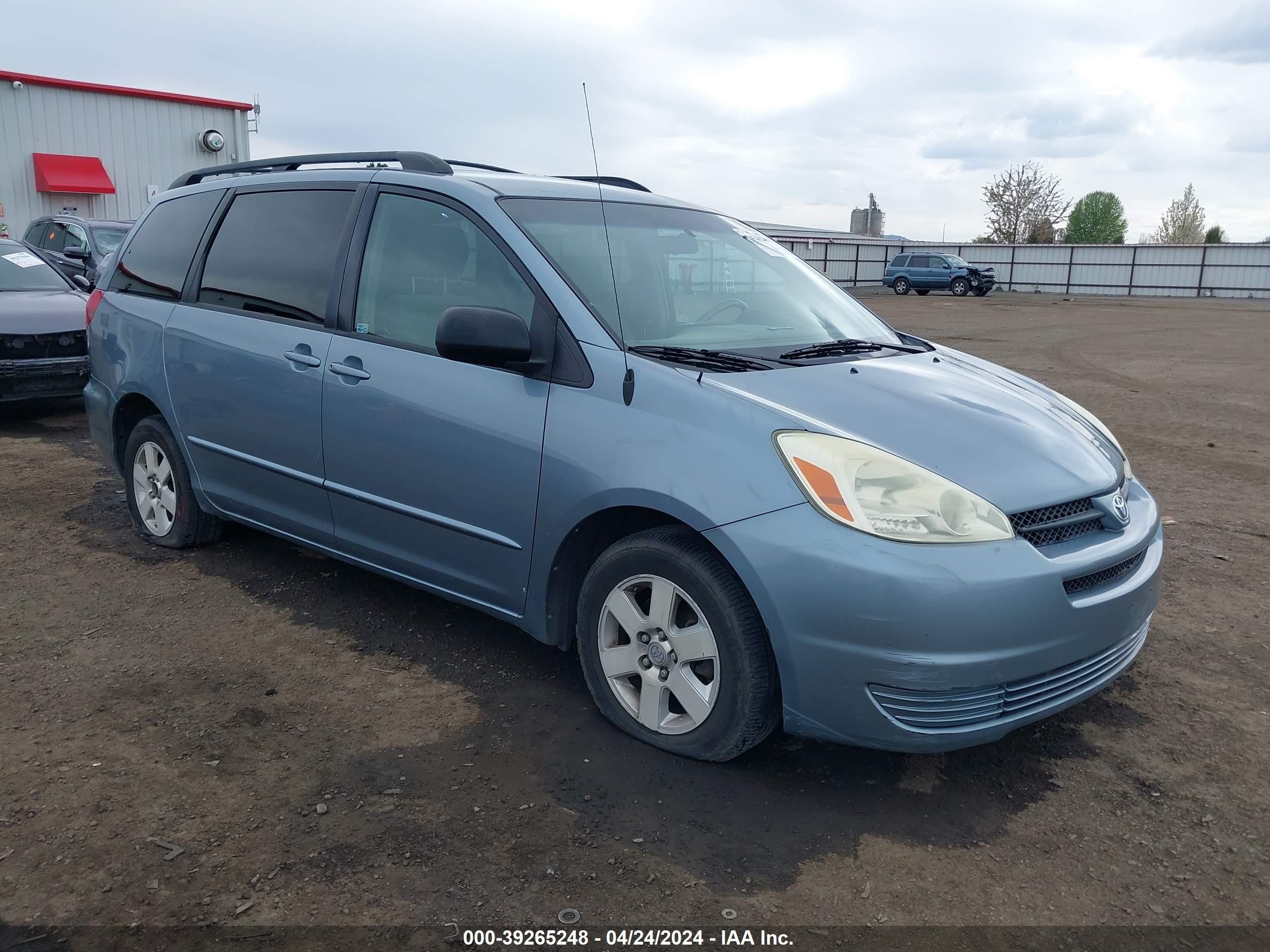 TOYOTA SIENNA 2004 5tdza23c94s082478