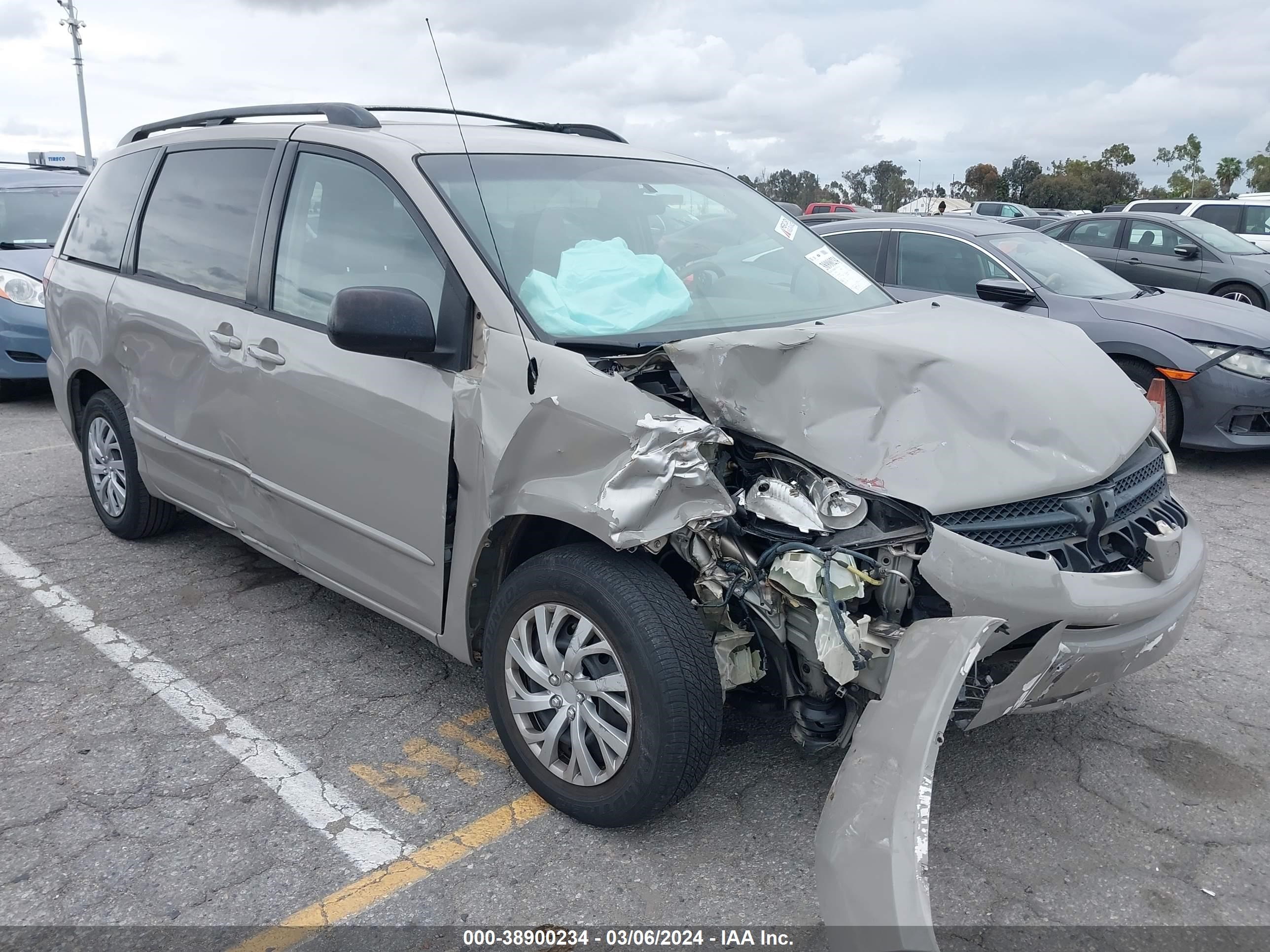 TOYOTA SIENNA 2004 5tdza23c94s118041