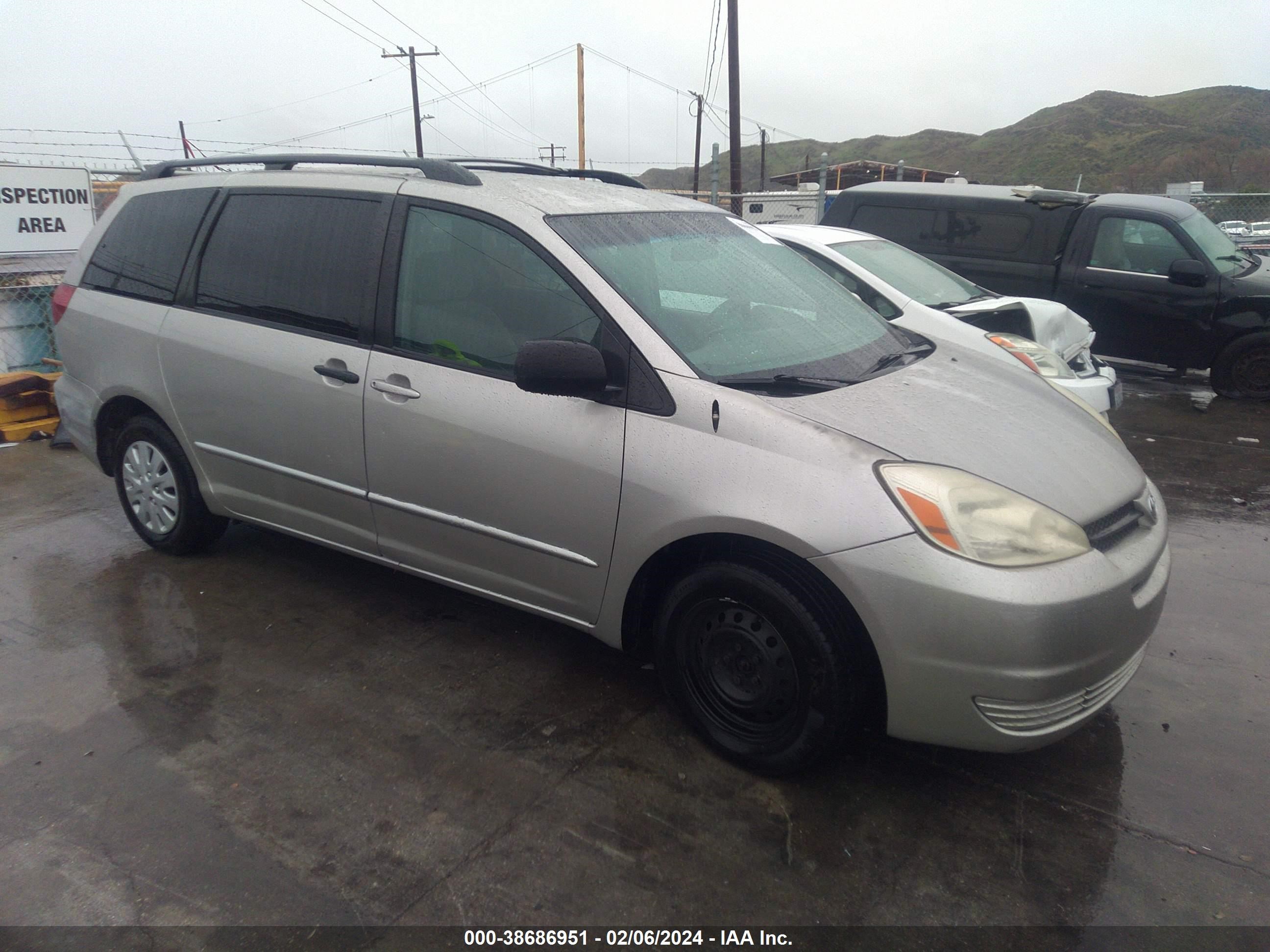 TOYOTA SIENNA 2004 5tdza23c94s137916