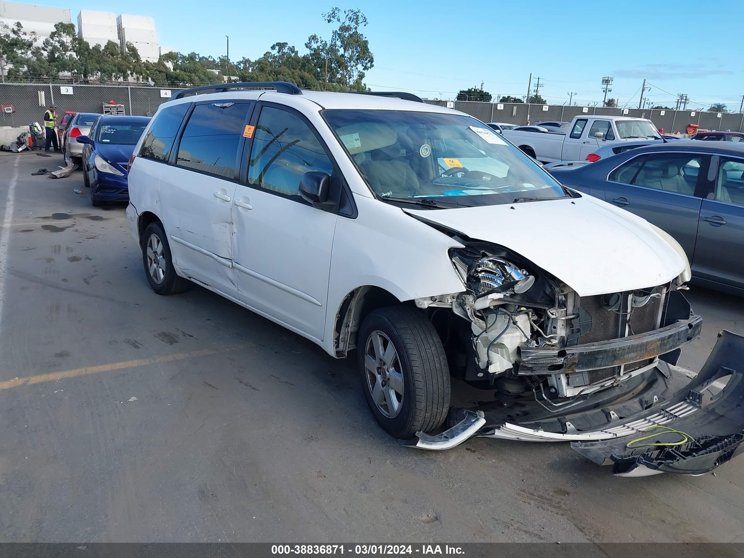 TOYOTA SIENNA 2005 5tdza23c95s316197