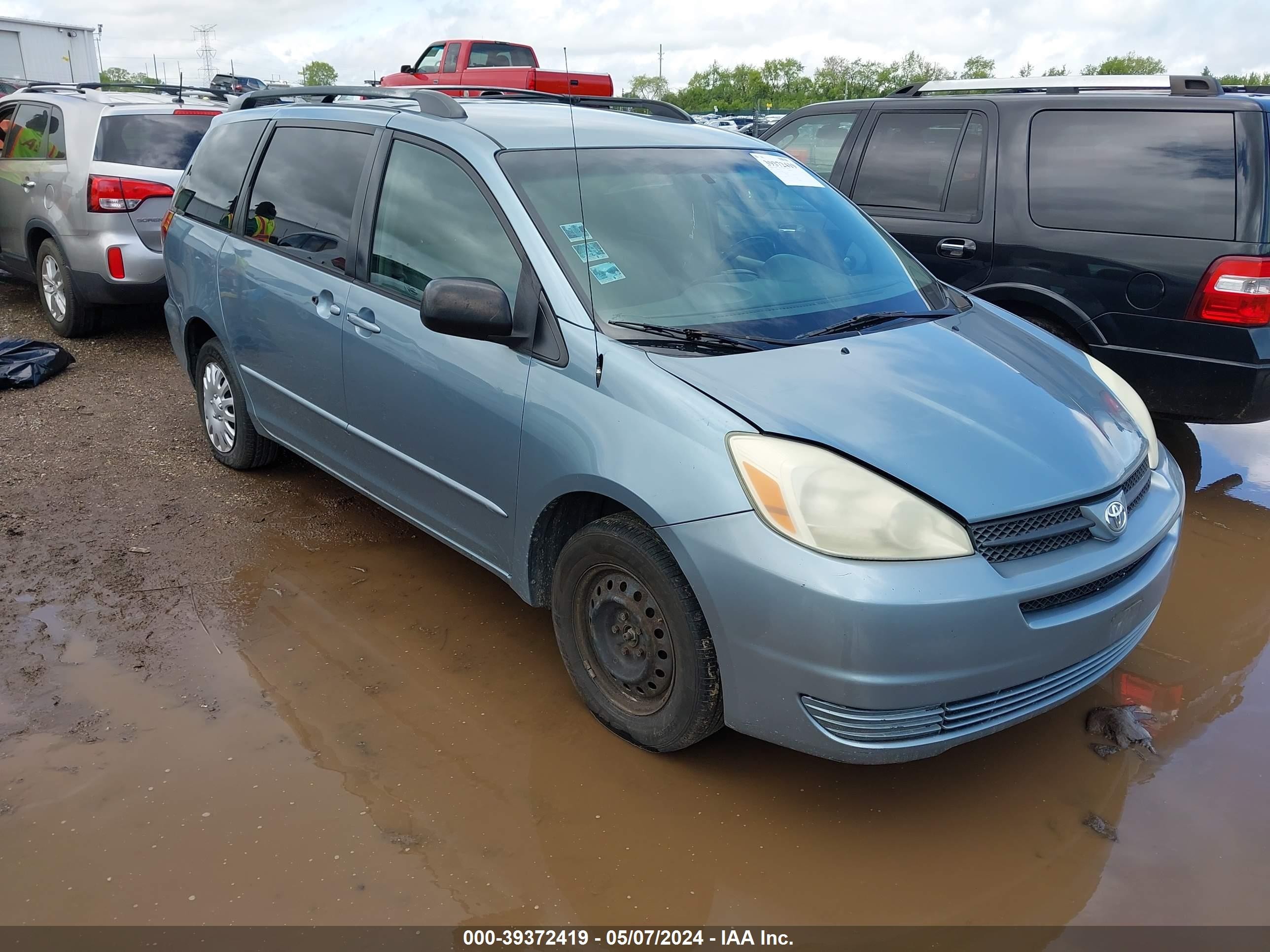 TOYOTA SIENNA 2005 5tdza23c95s332089