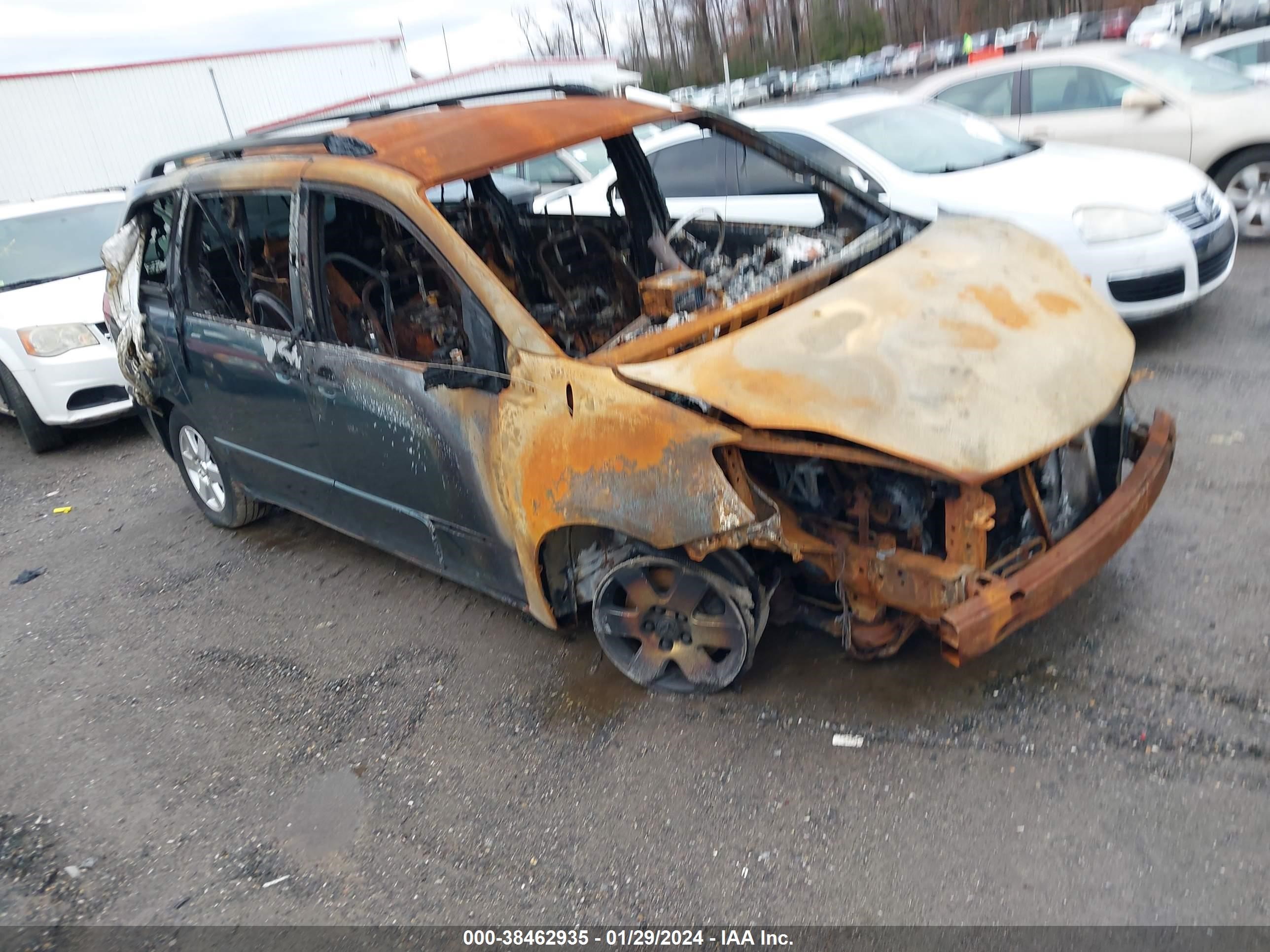 TOYOTA SIENNA 2004 5tdza23cx4s218889