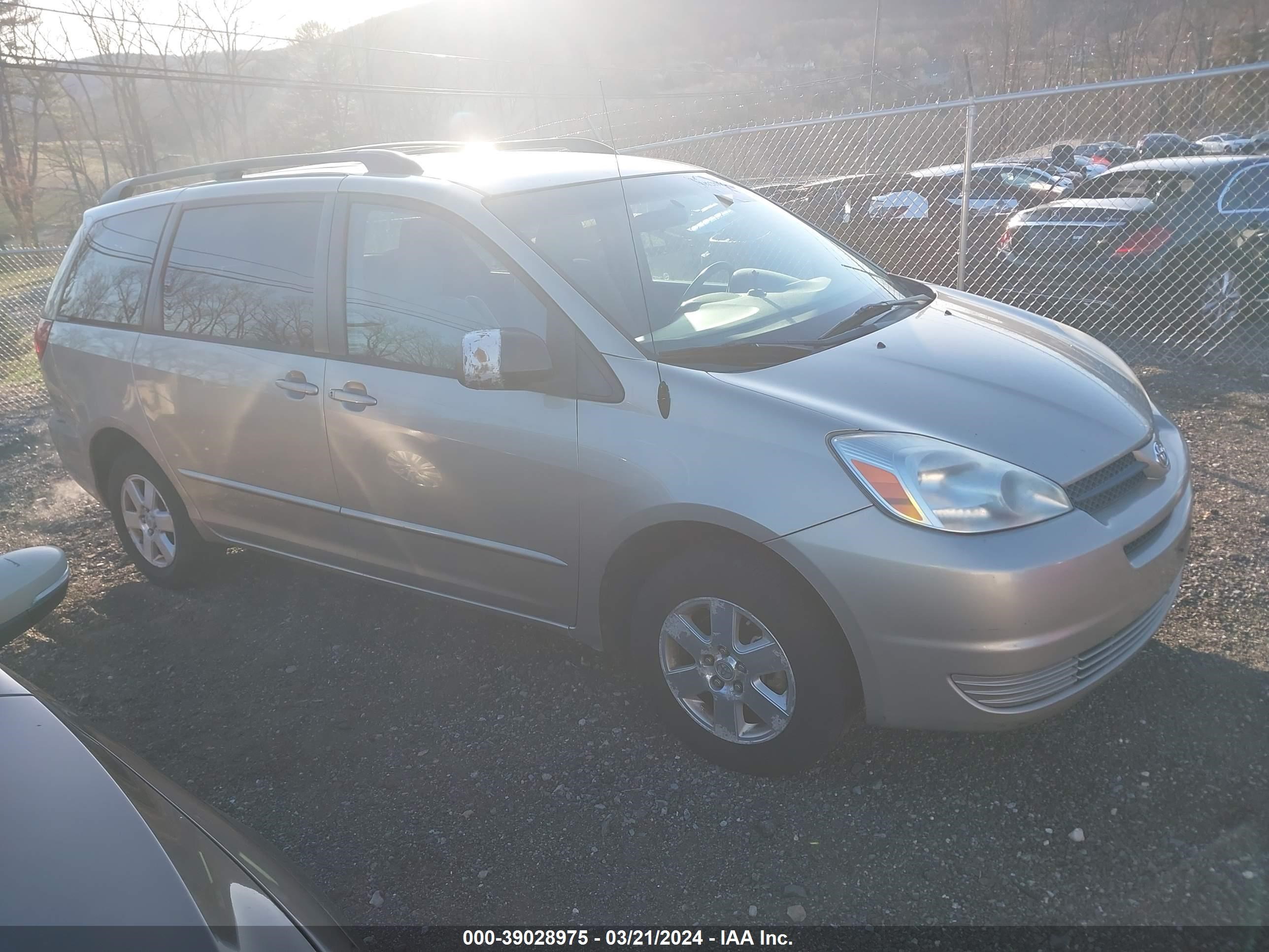 TOYOTA SIENNA 2005 5tdza23cx5s346633