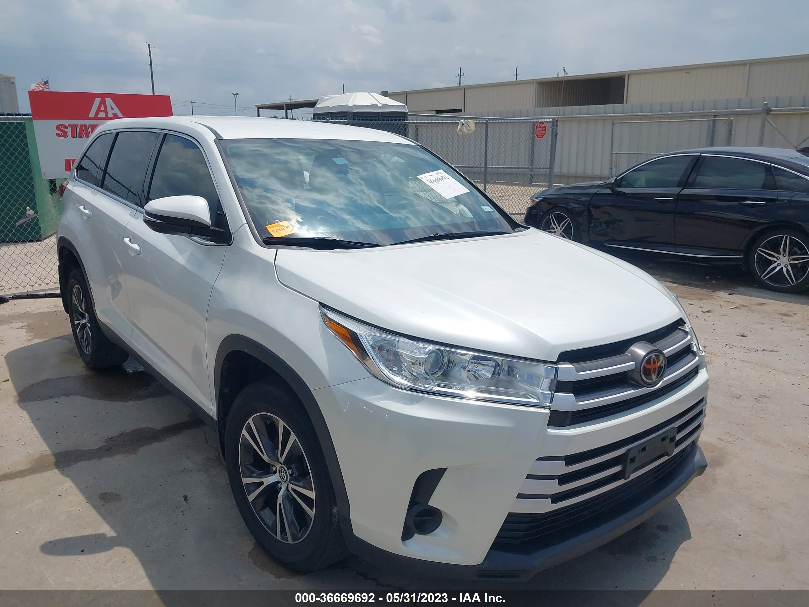 TOYOTA HIGHLANDER 2019 5tdzarfh6ks044316