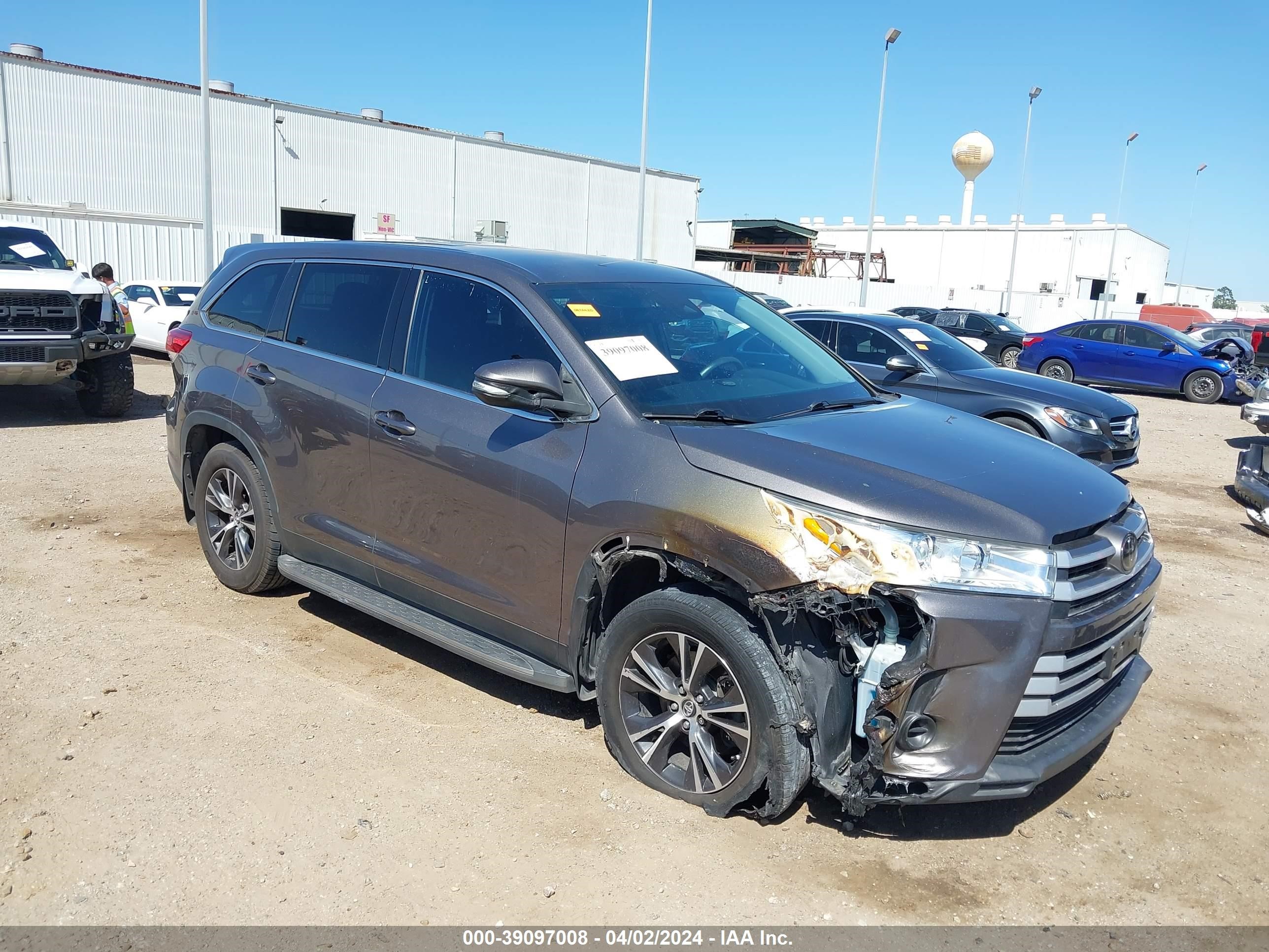 TOYOTA HIGHLANDER 2019 5tdzarfh7ks047743