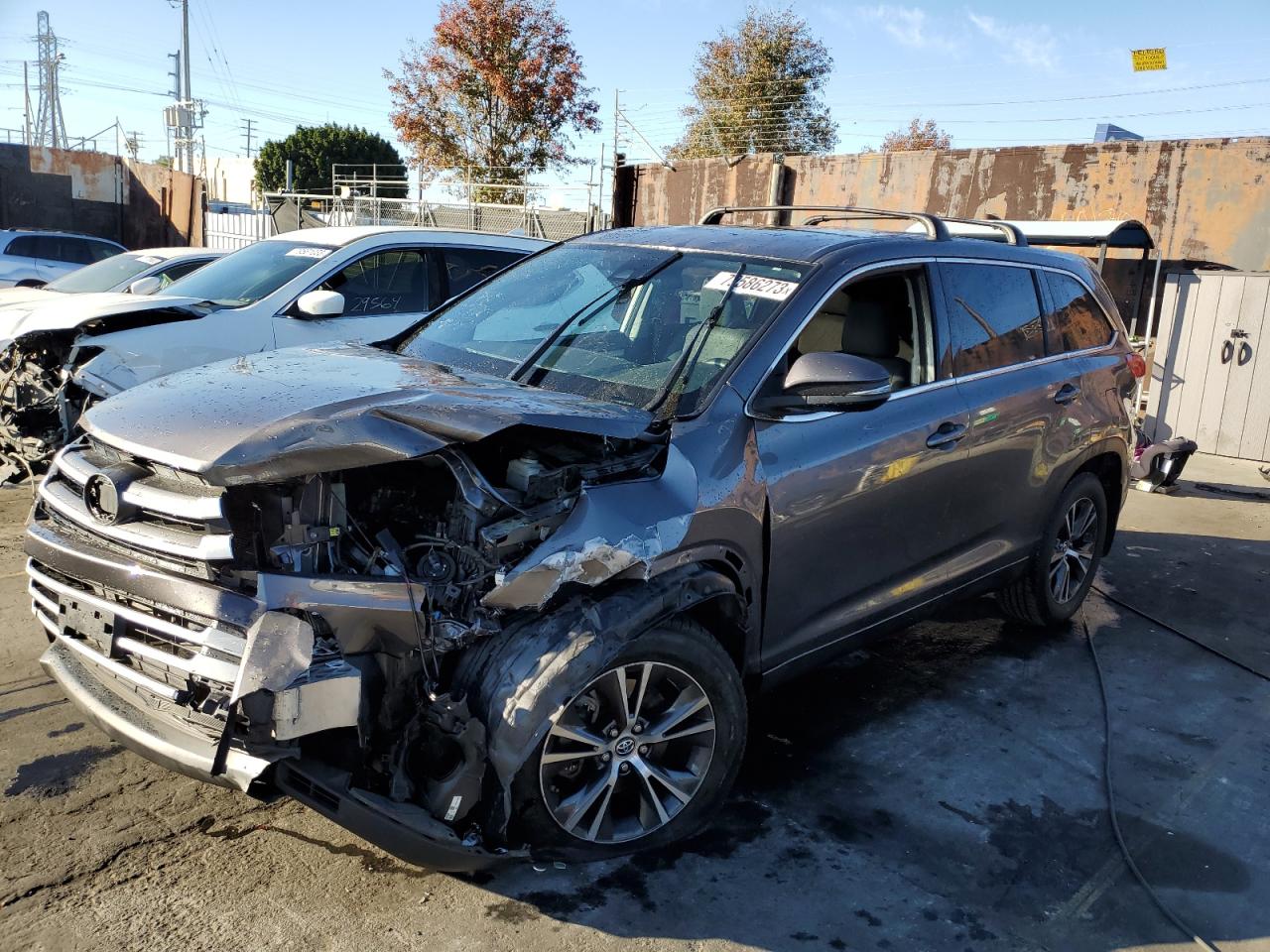 TOYOTA HIGHLANDER 2018 5tdzarfhxjs039487