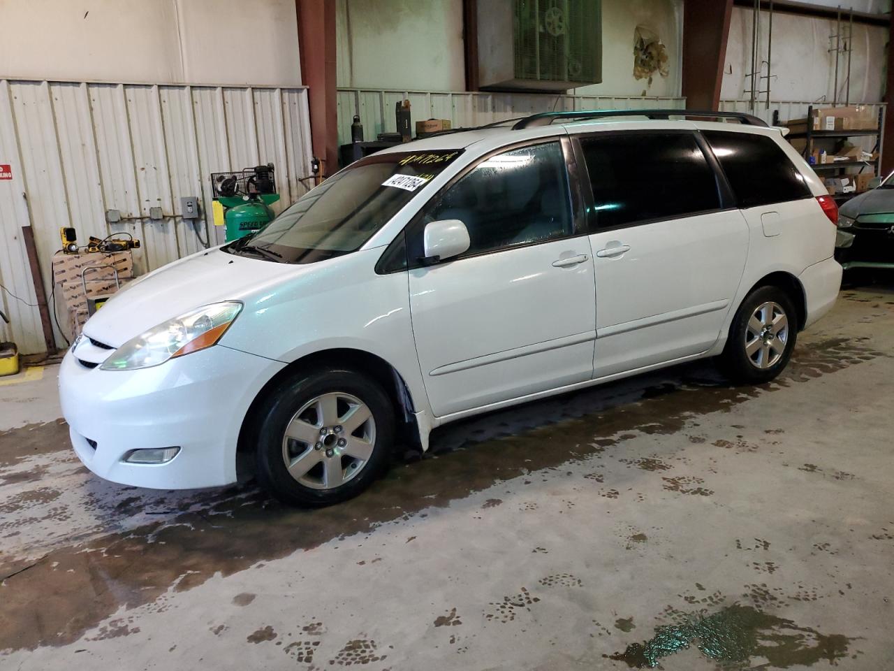 TOYOTA SIENNA 2007 5tdzk22c17s092053