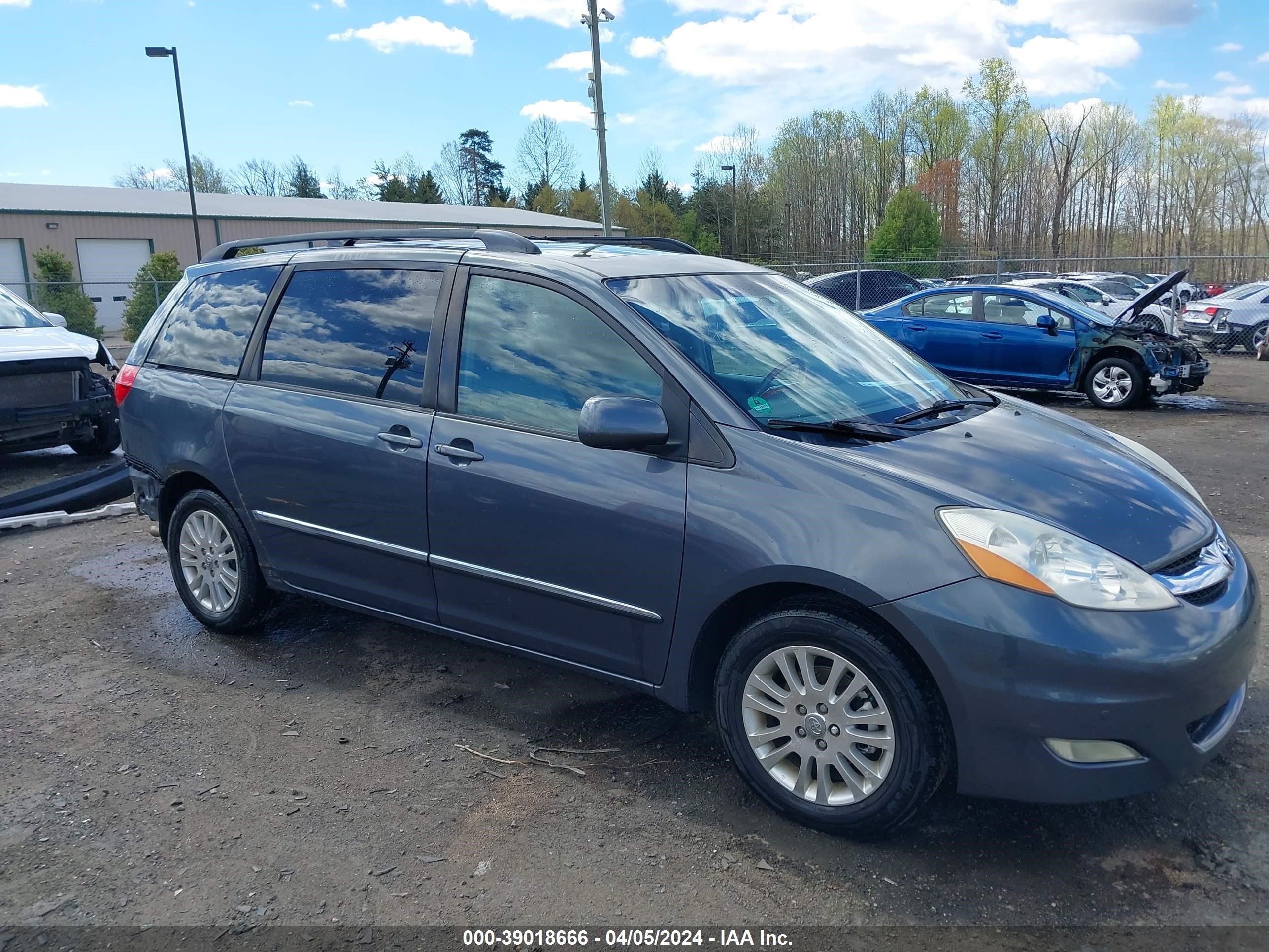 TOYOTA SIENNA 2007 5tdzk22c37s040147