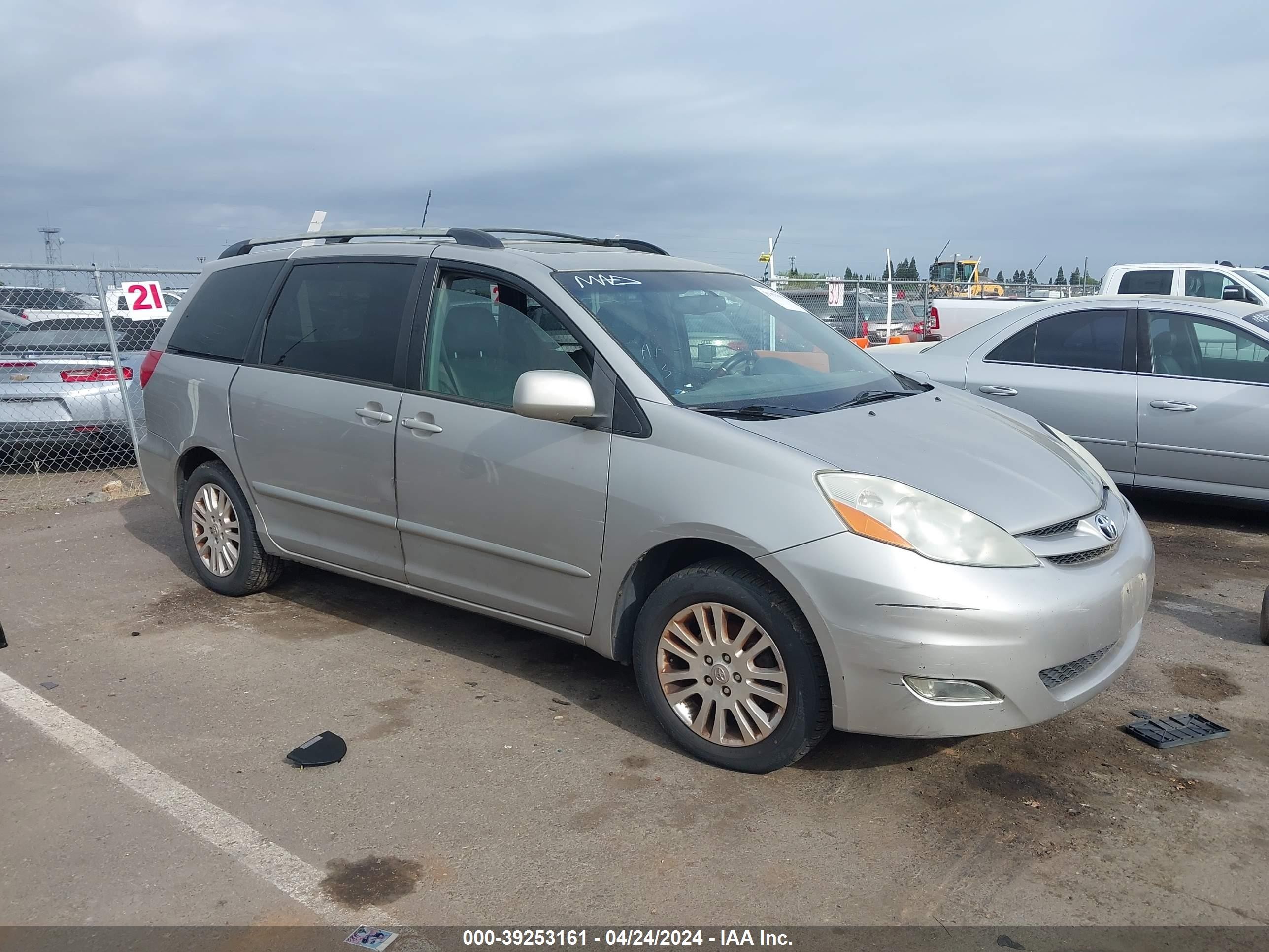 TOYOTA SIENNA 2007 5tdzk22c37s050127