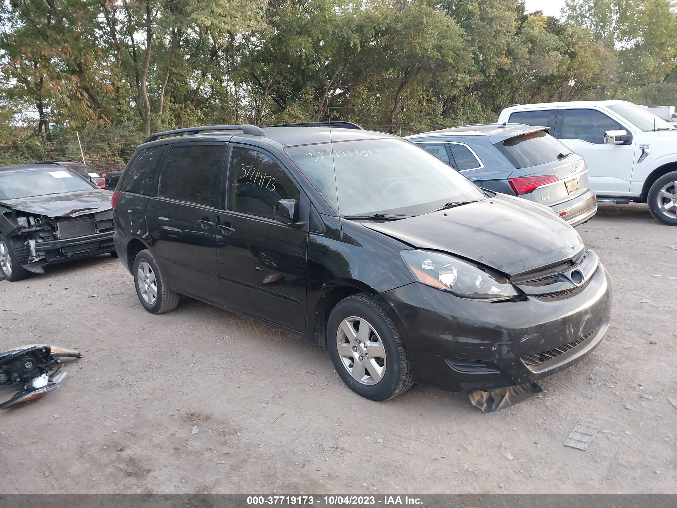 TOYOTA SIENNA 2009 5tdzk22c49s241736