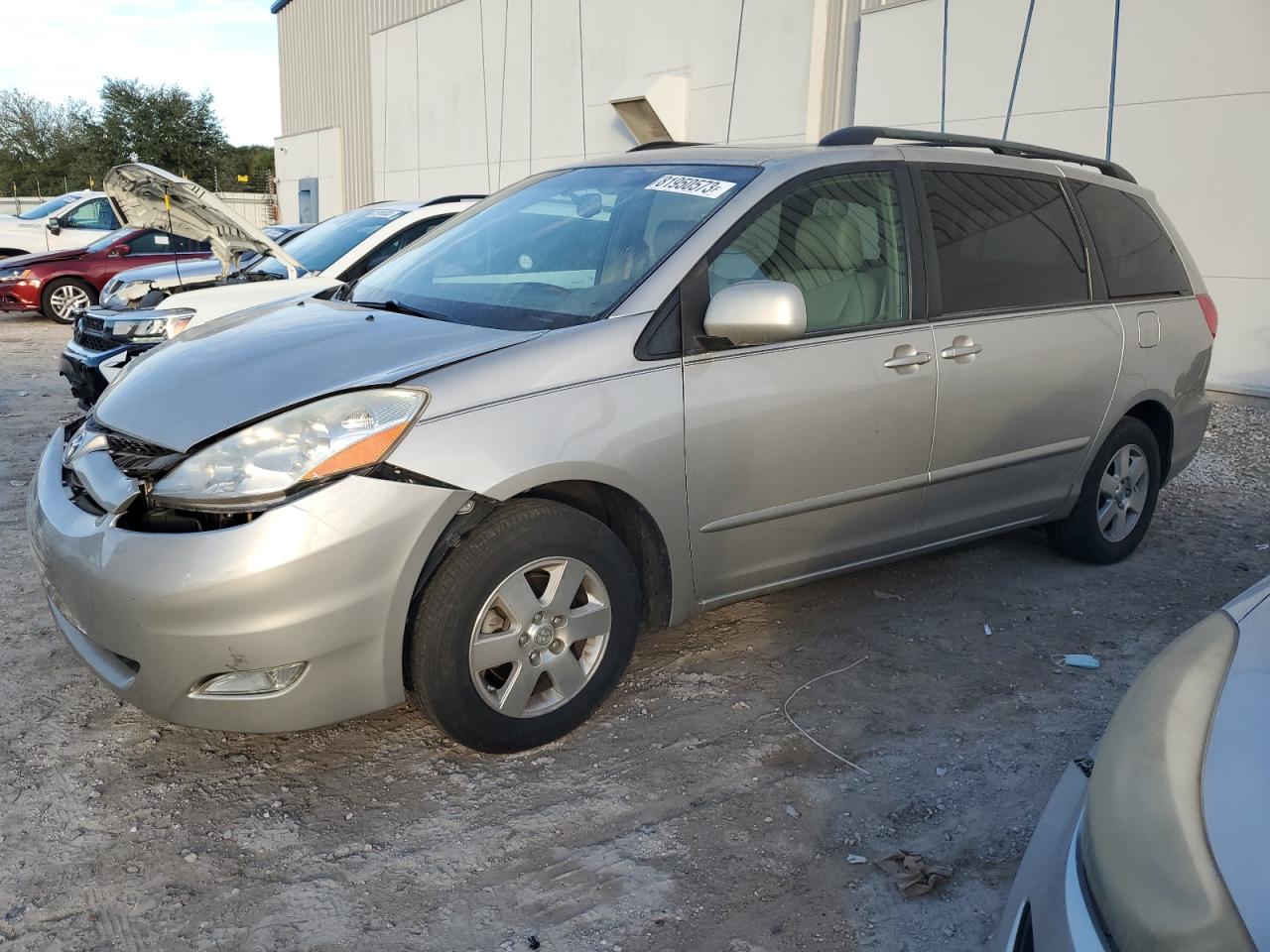 TOYOTA SIENNA 2007 5tdzk22c57s031899