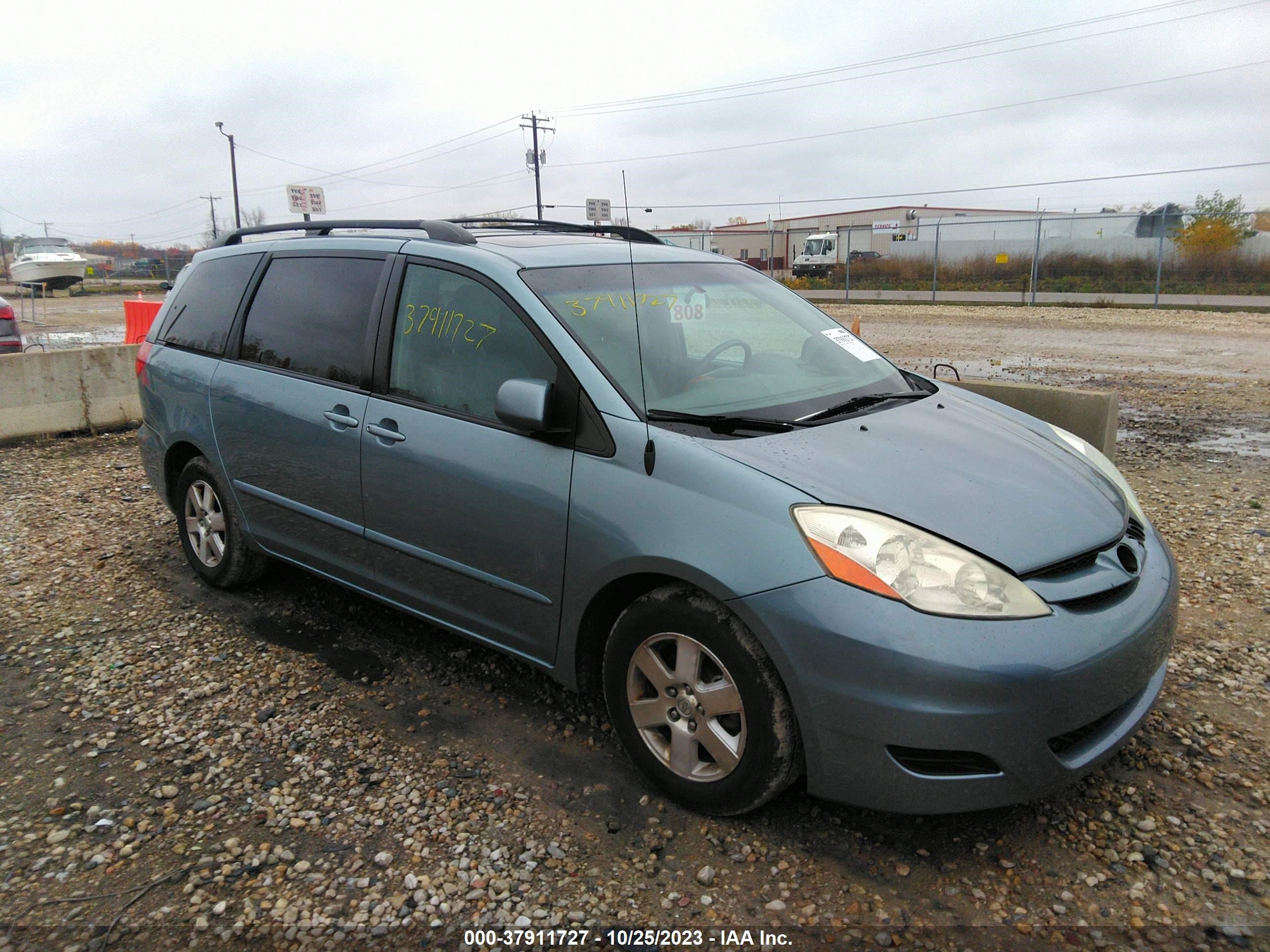 TOYOTA SIENNA 2008 5tdzk22c78s224069