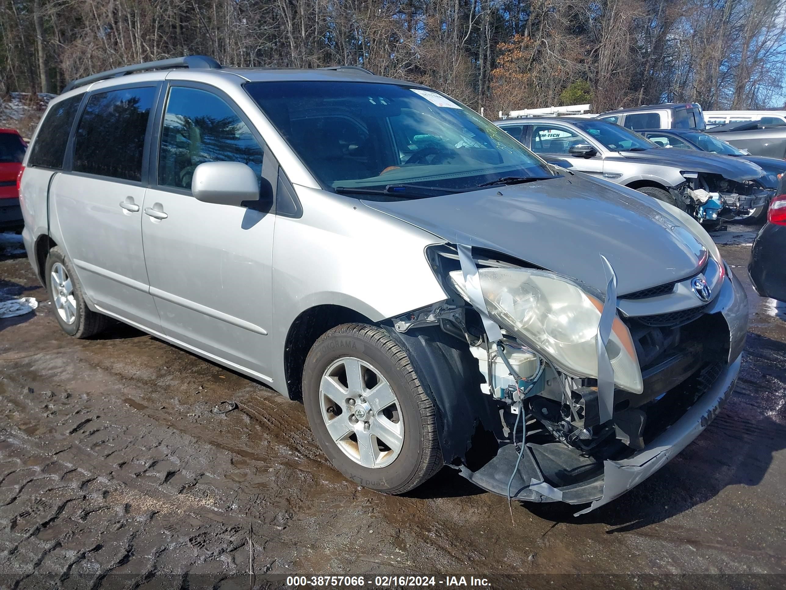 TOYOTA SIENNA 2009 5tdzk22c79s260975