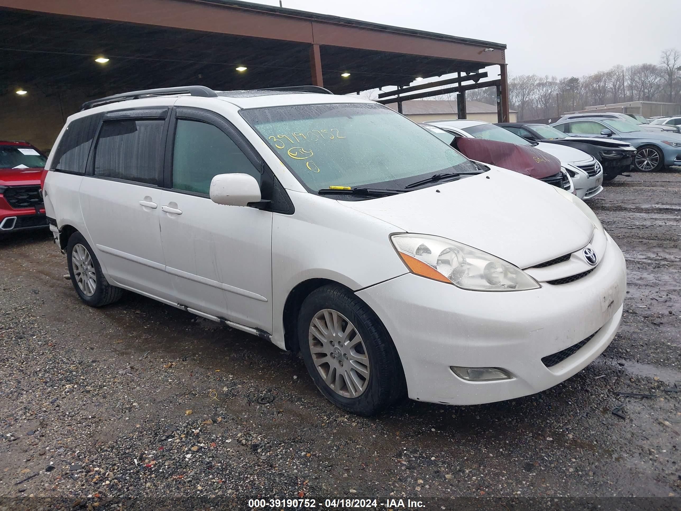 TOYOTA SIENNA 2008 5tdzk22cx8s139128