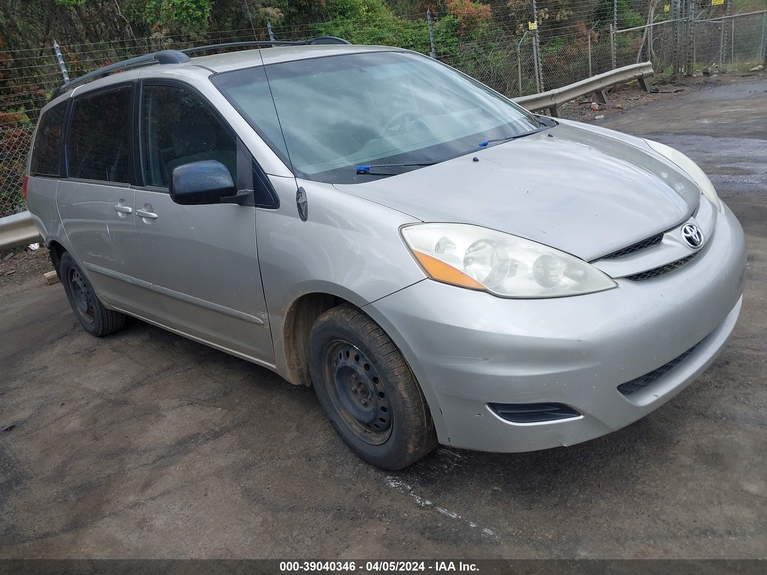 TOYOTA SIENNA CE 2007 5tdzk23c07s002566