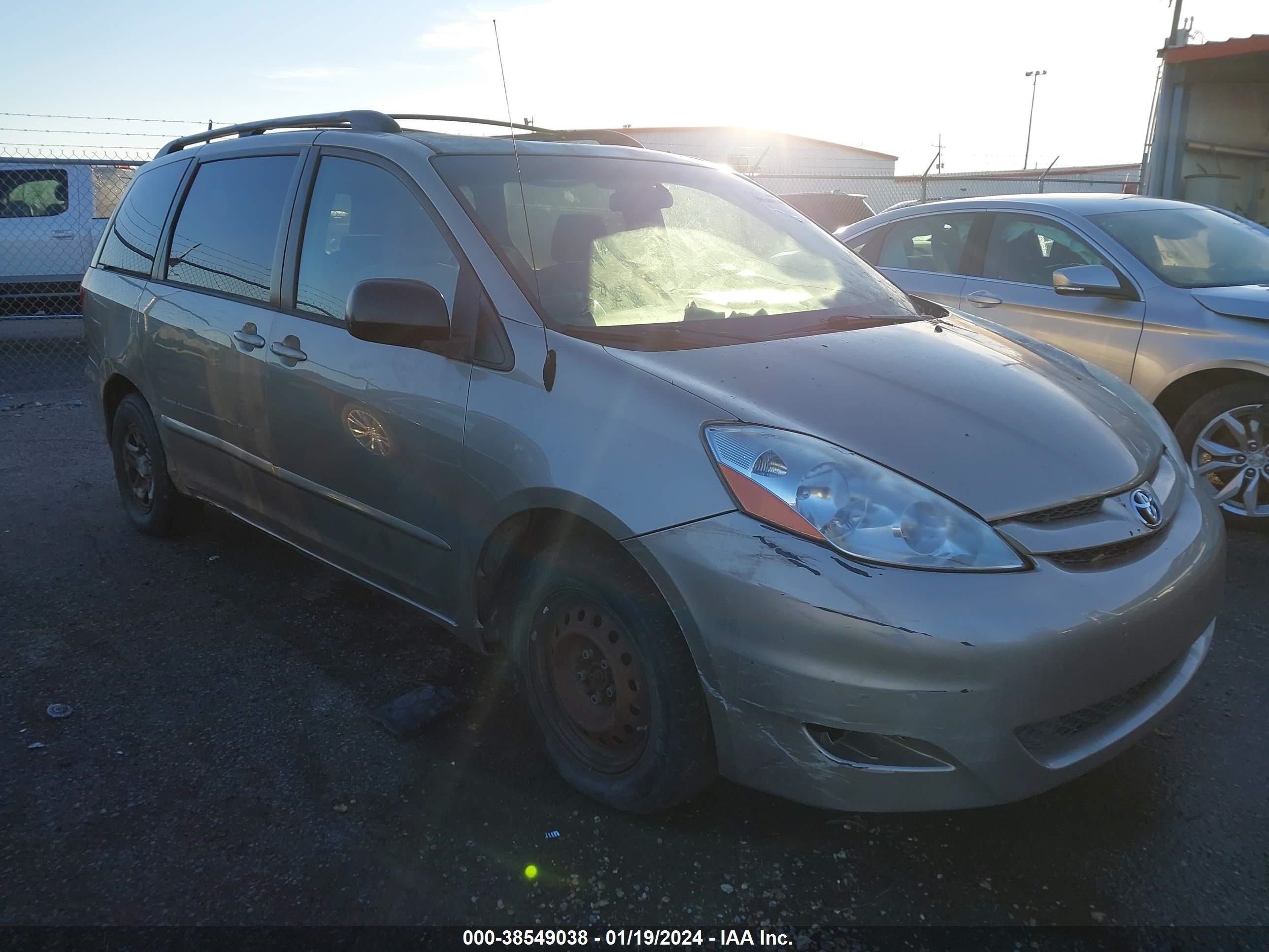 TOYOTA SIENNA 2008 5tdzk23c08s158673