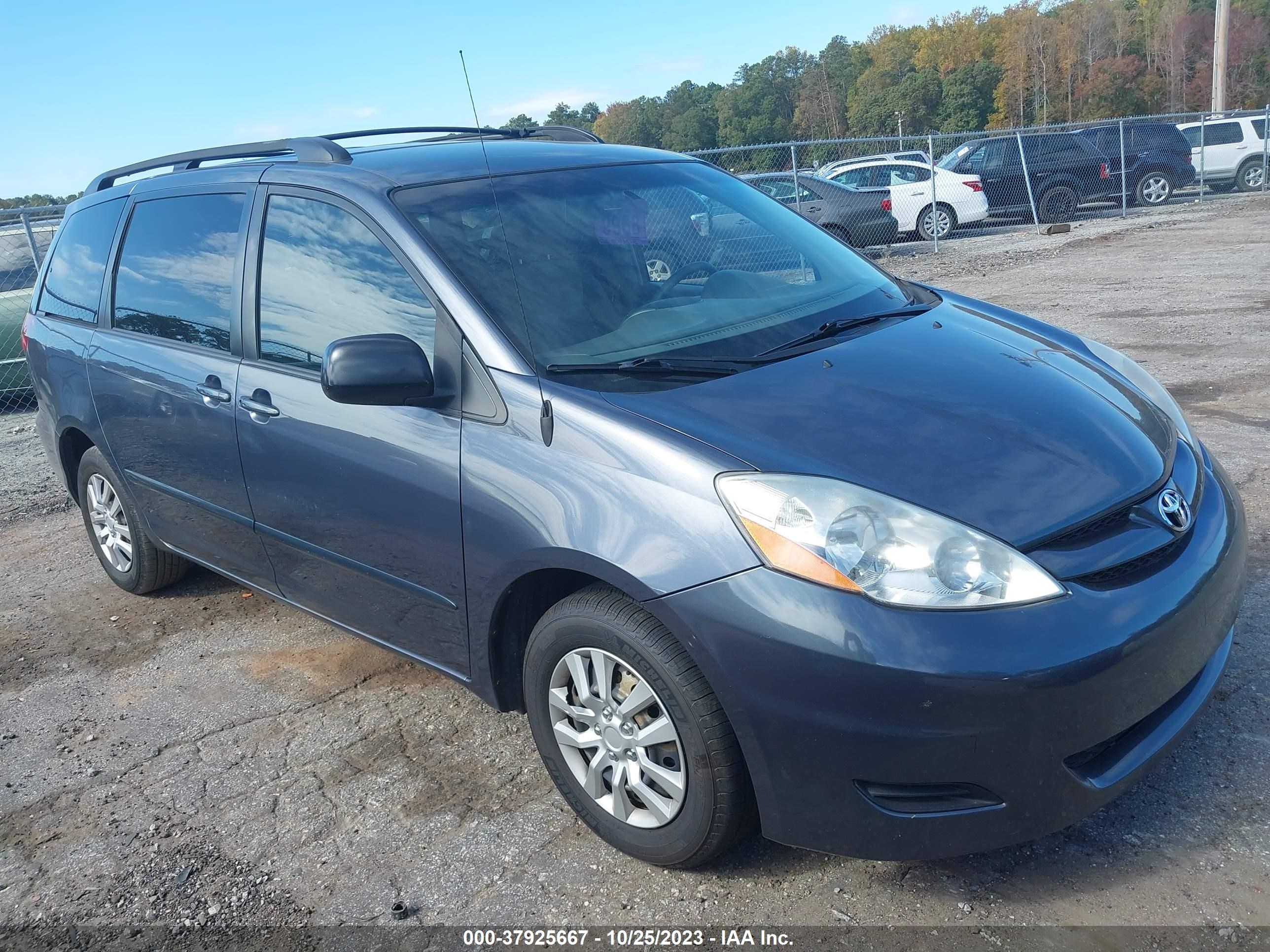 TOYOTA SIENNA 2008 5tdzk23c08s171455