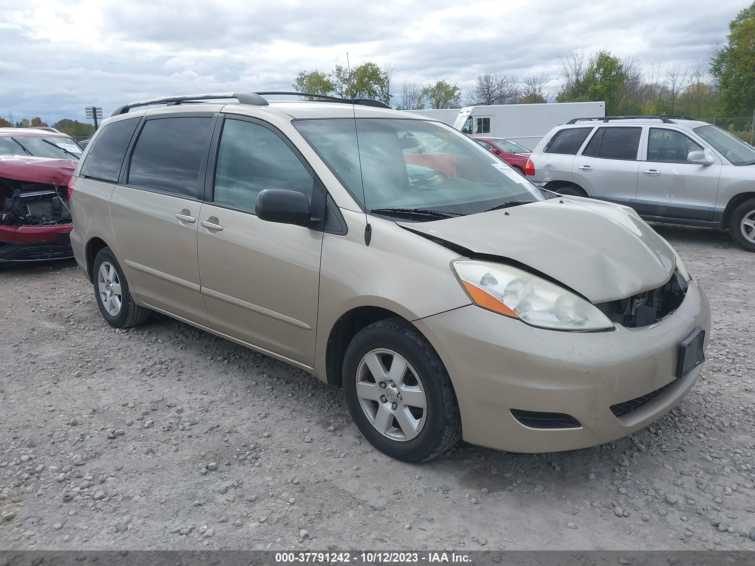 TOYOTA SIENNA 2009 5tdzk23c09s231719