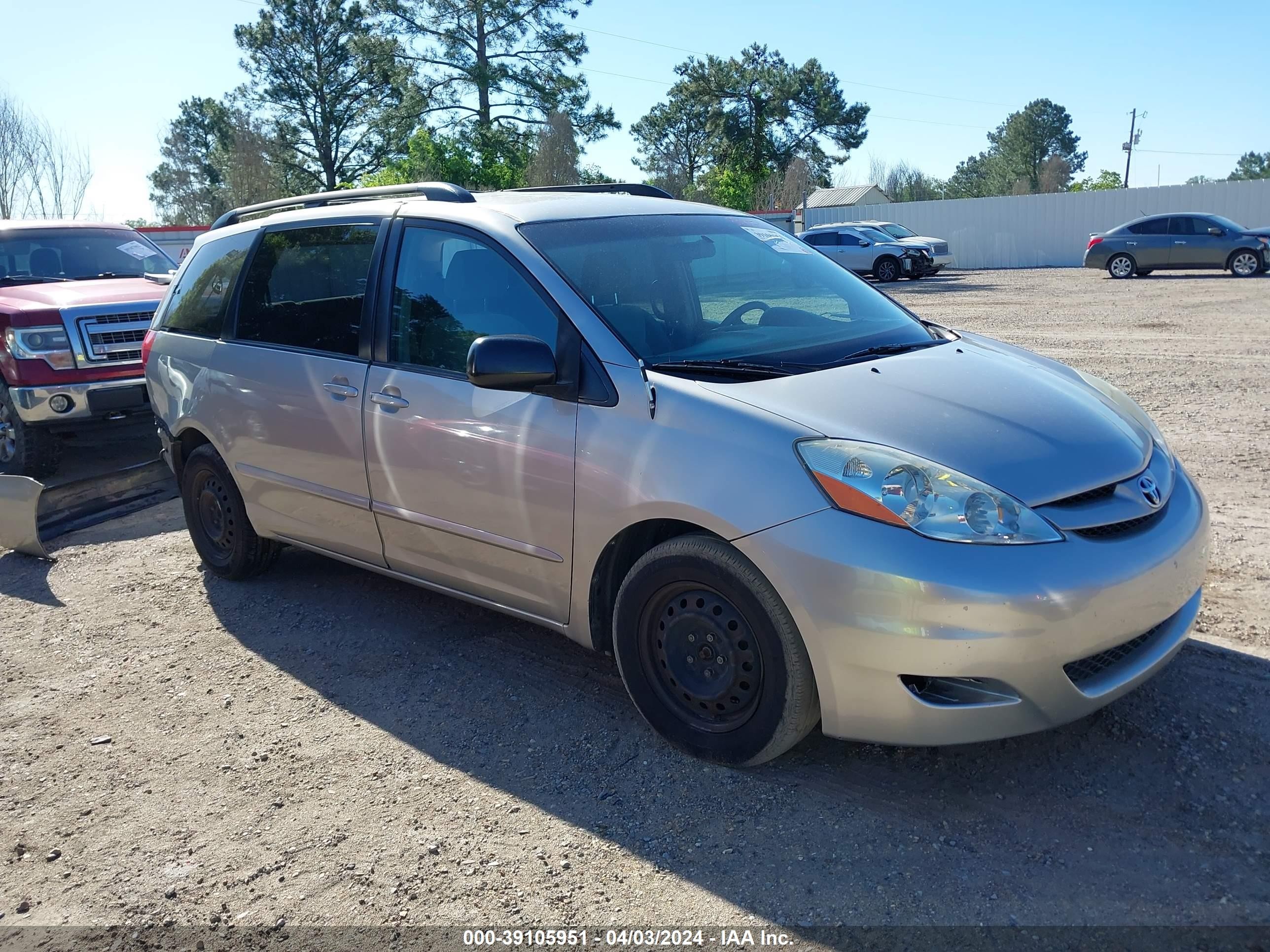 TOYOTA SIENNA 2008 5tdzk23c18s185719