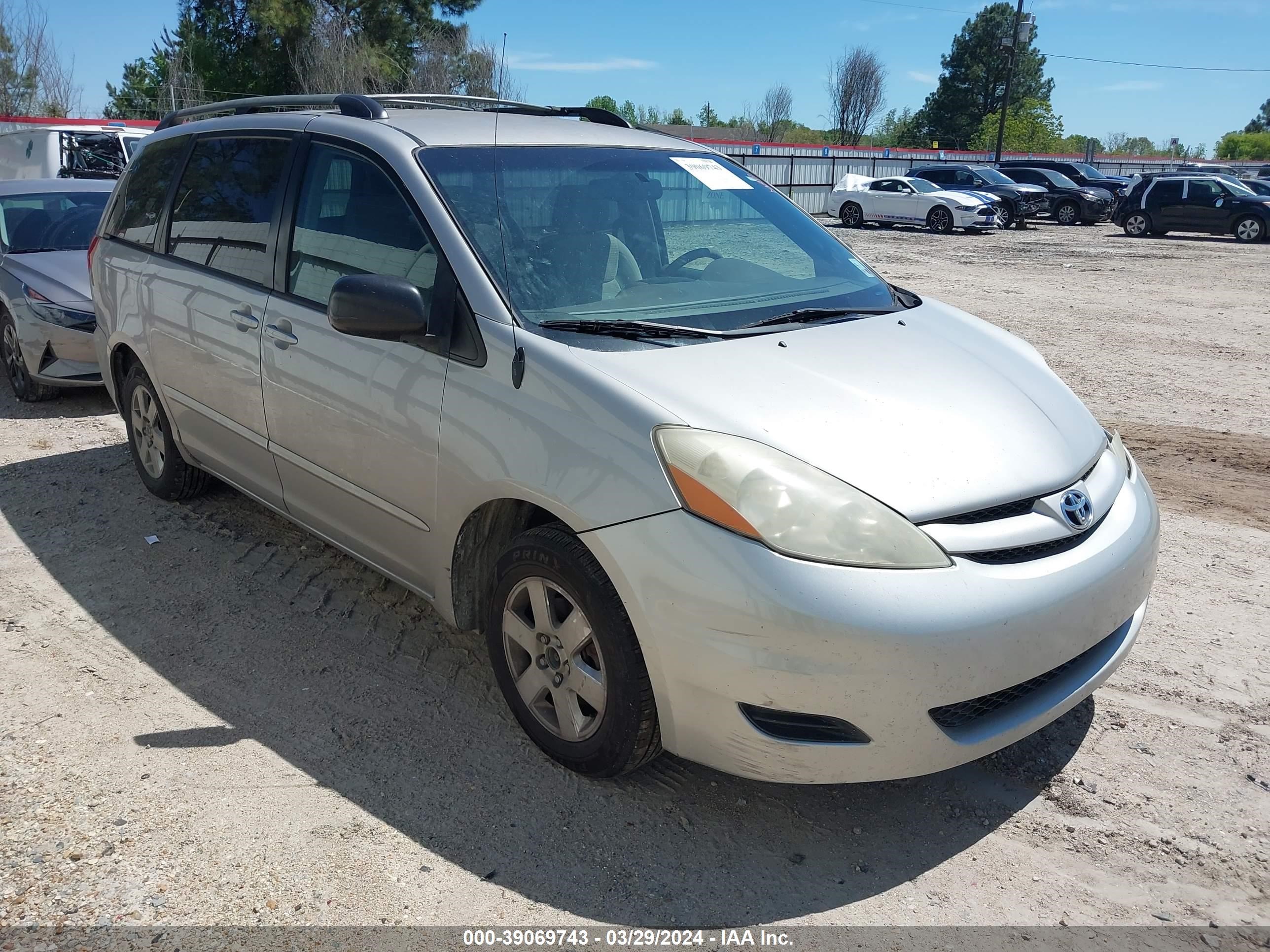 TOYOTA SIENNA 2007 5tdzk23c27s039134