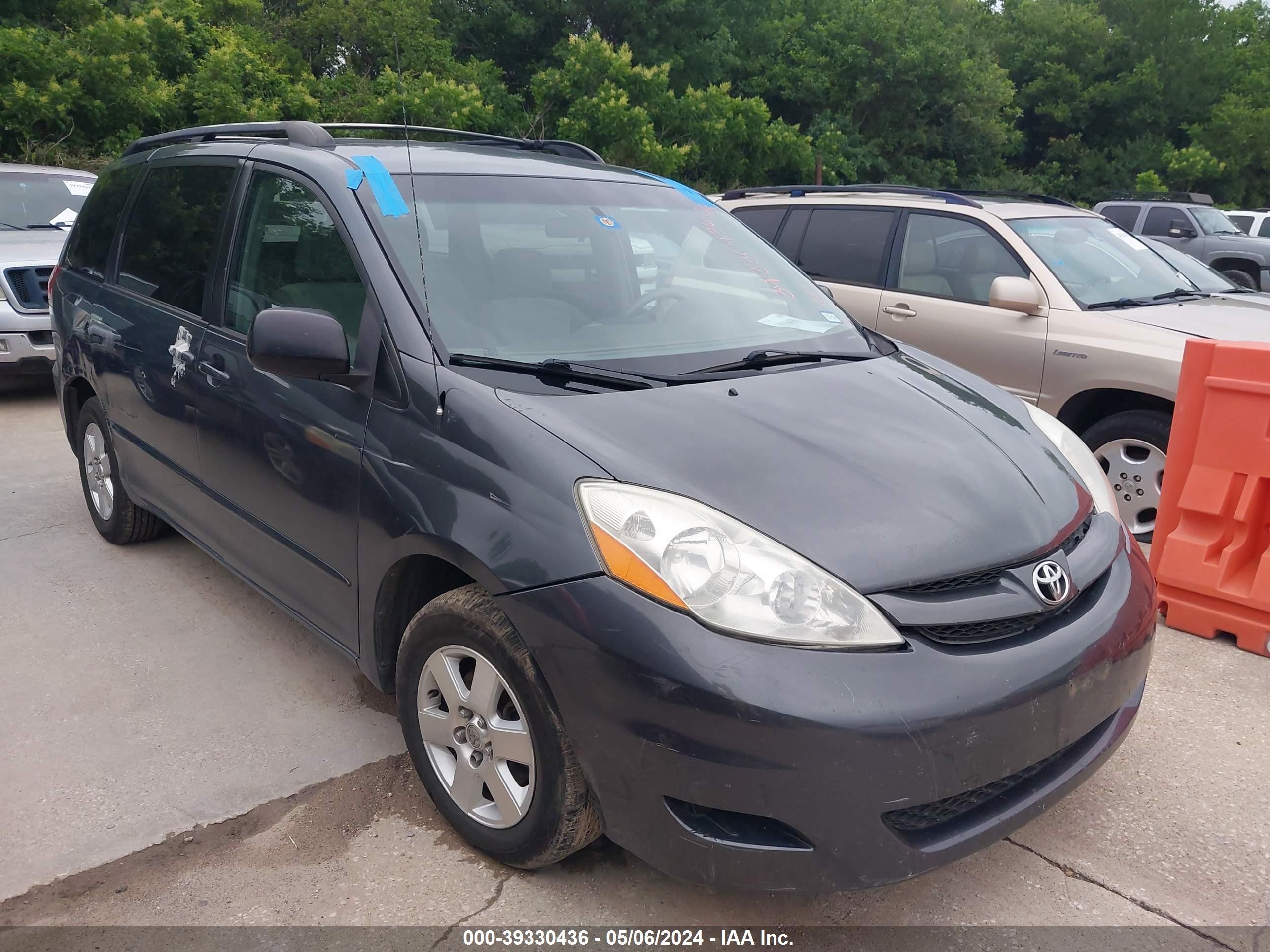 TOYOTA SIENNA 2008 5tdzk23c28s135928