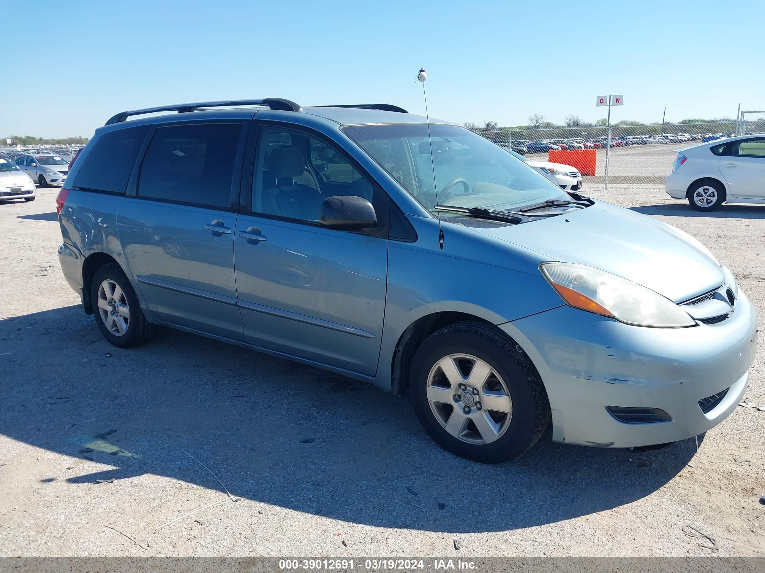 TOYOTA SIENNA 2008 5tdzk23c28s143866