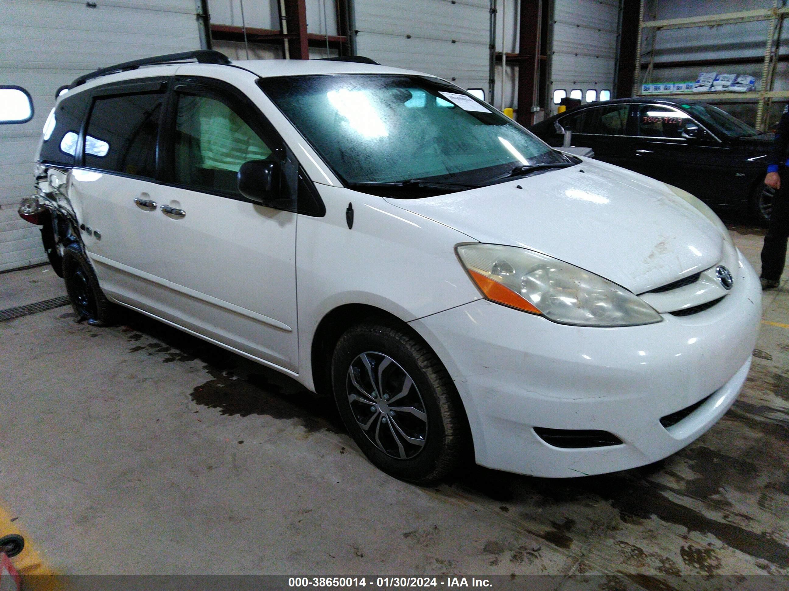 TOYOTA SIENNA 2008 5tdzk23c28s216377