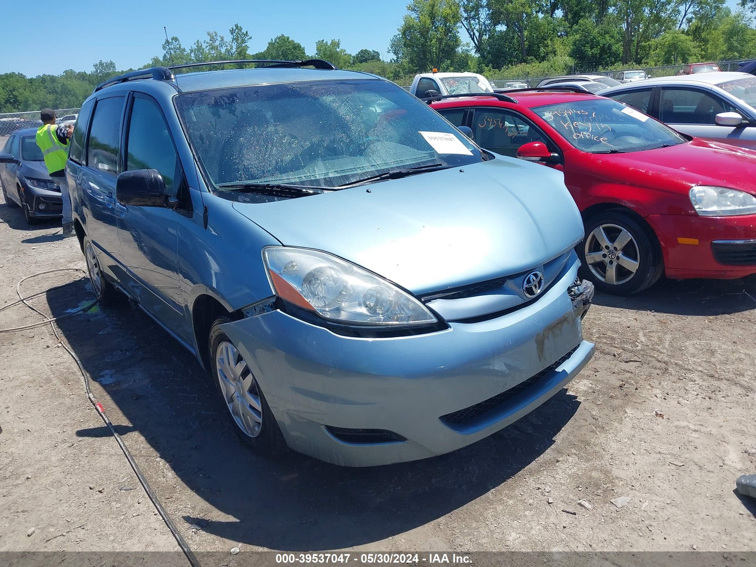 TOYOTA SIENNA 2008 5tdzk23c38s181039