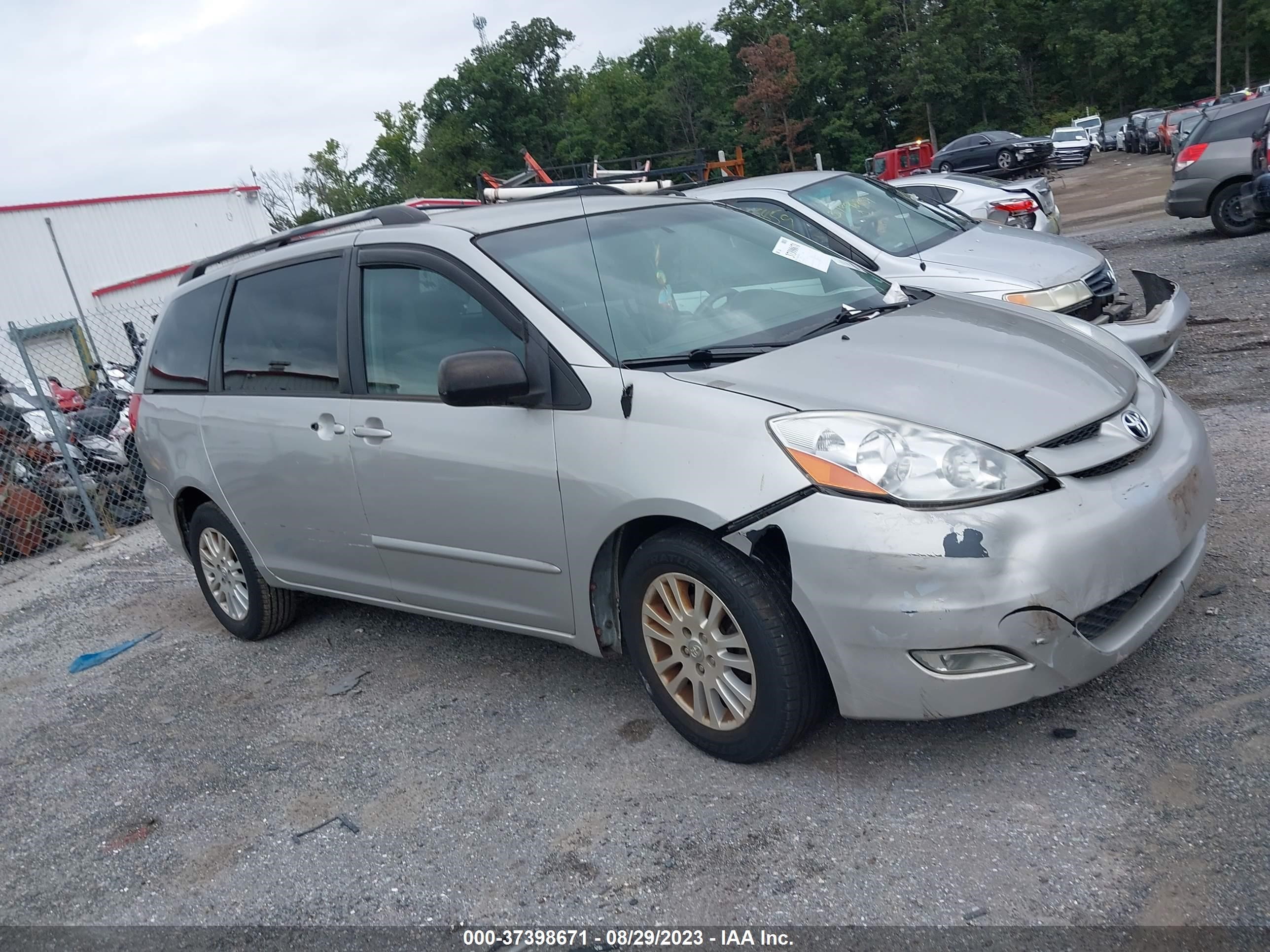 TOYOTA SIENNA 2008 5tdzk23c48s162628