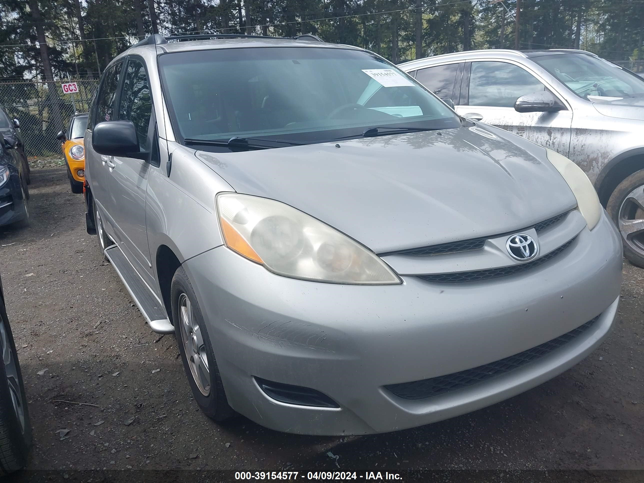 TOYOTA SIENNA 2009 5tdzk23c49s227298