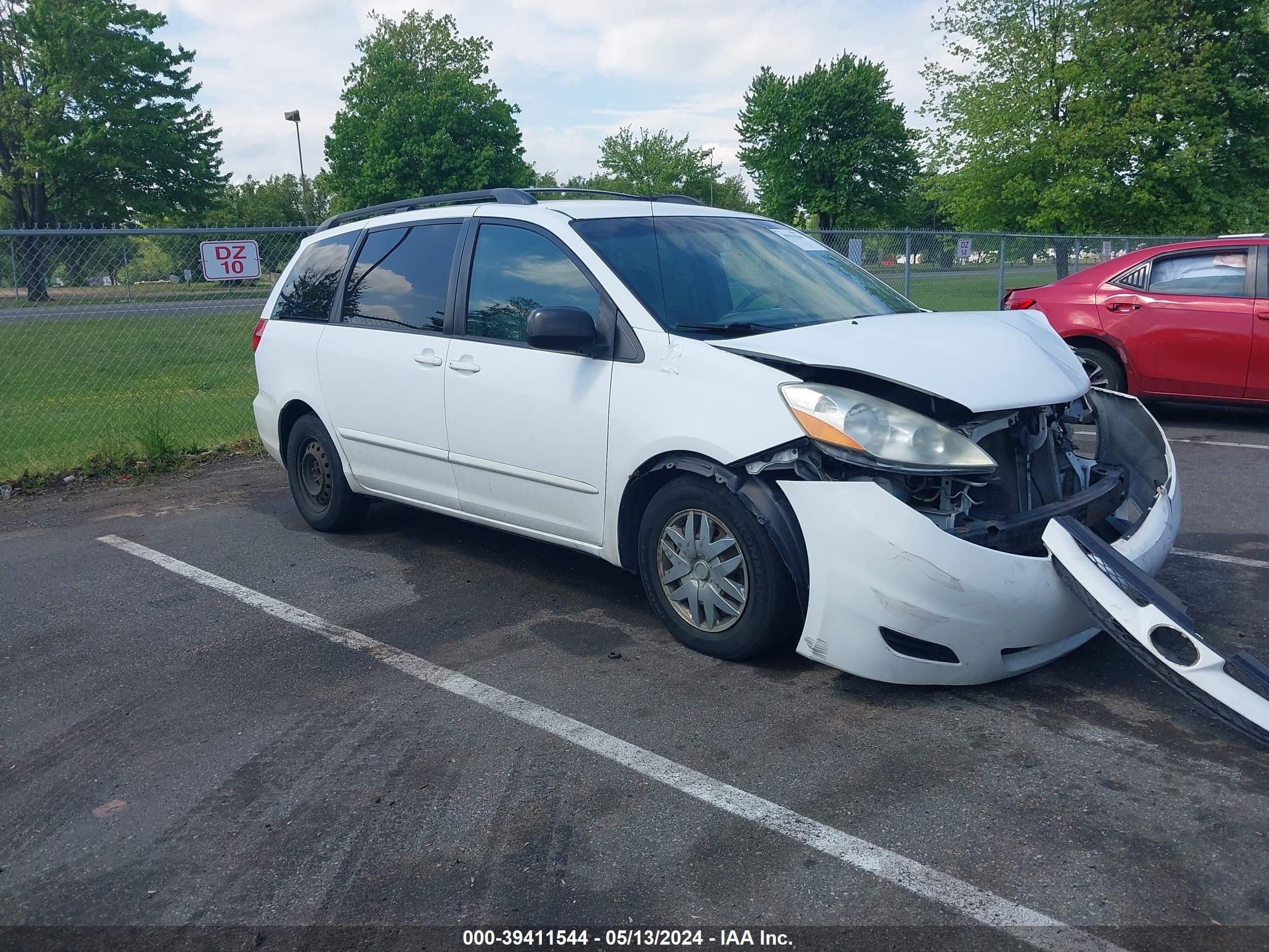 TOYOTA SIENNA 2009 5tdzk23c49s245655