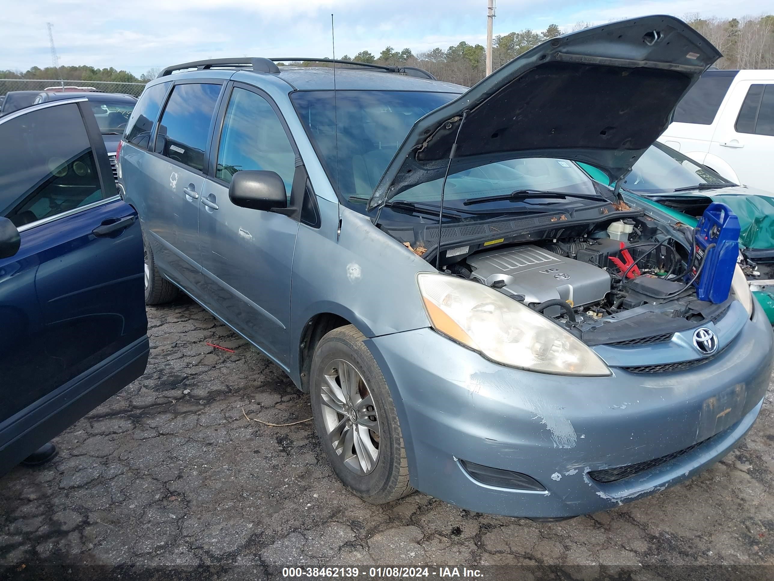 TOYOTA SIENNA 2009 5tdzk23c49s264366