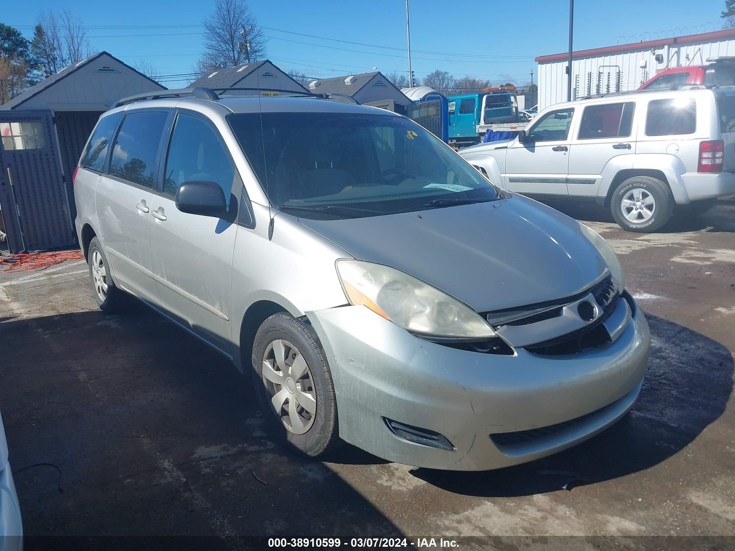 TOYOTA SIENNA 2008 5tdzk23c58s131484