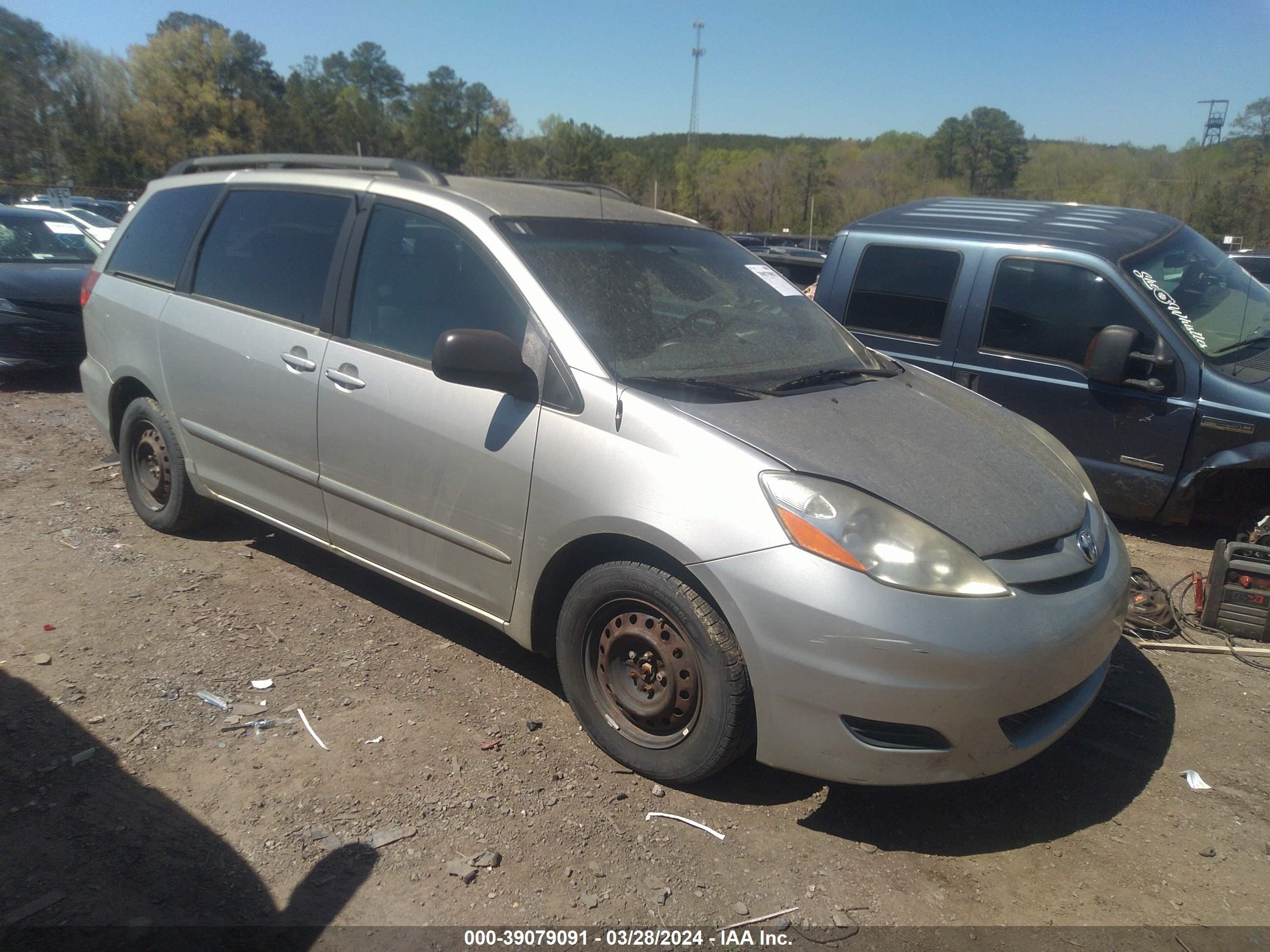 TOYOTA SIENNA 2008 5tdzk23c58s143621