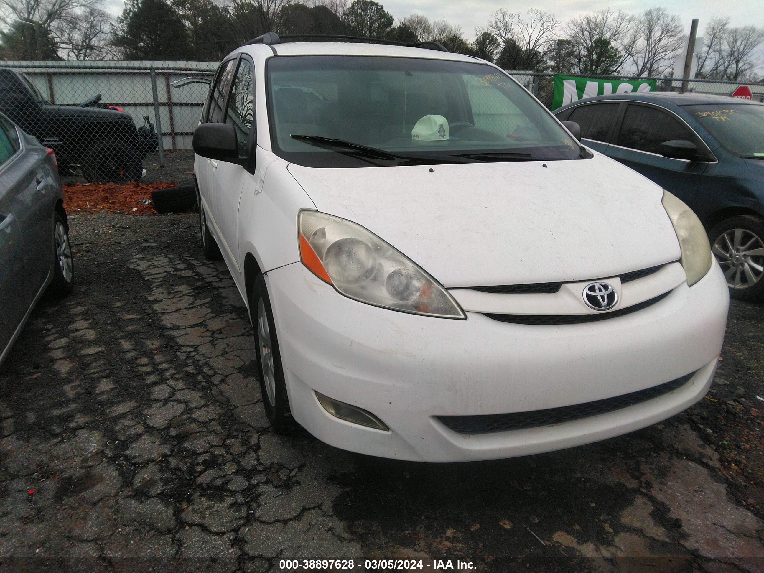 TOYOTA SIENNA 2008 5tdzk23c58s162301