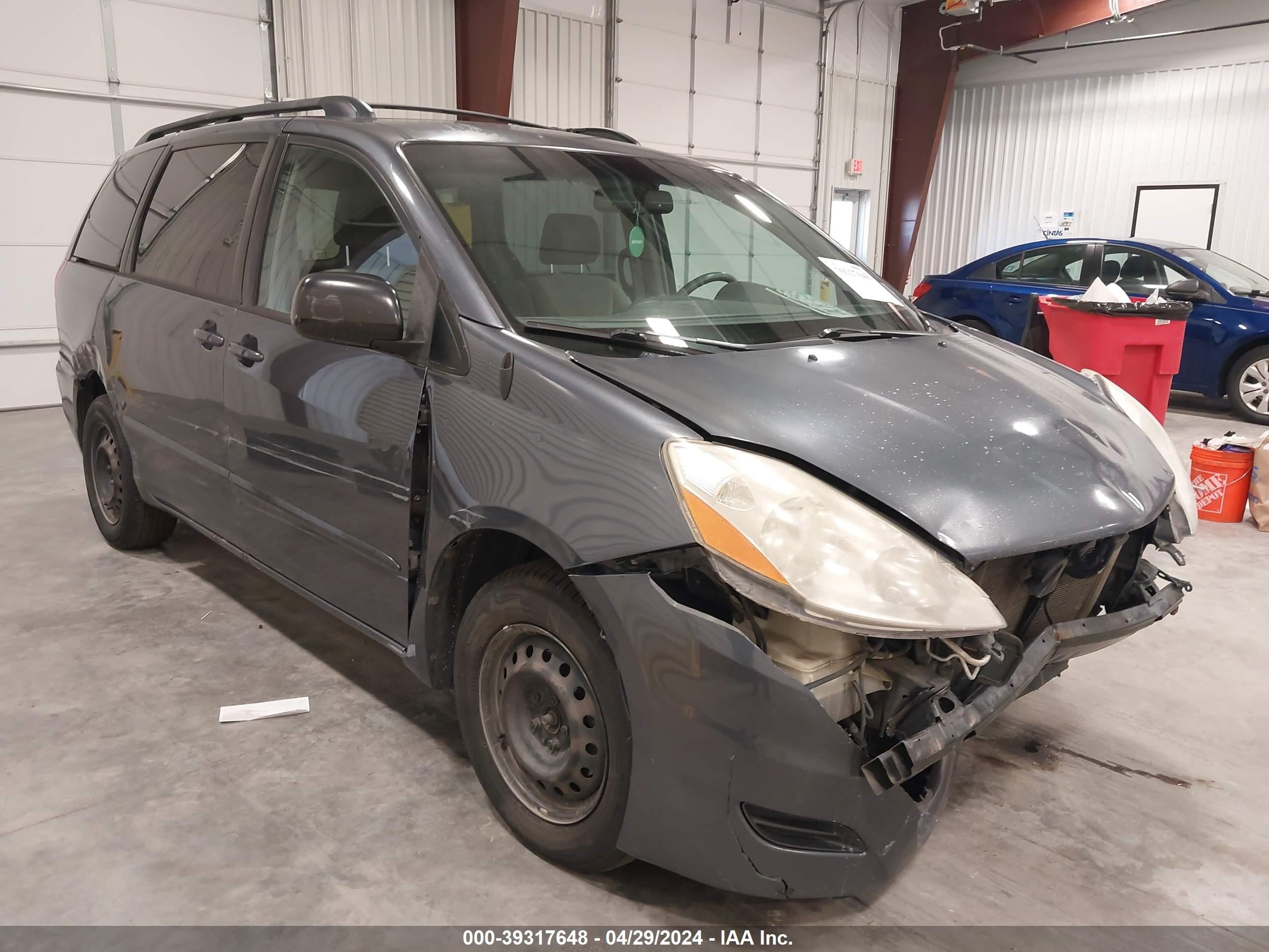 TOYOTA SIENNA 2008 5tdzk23c58s181527